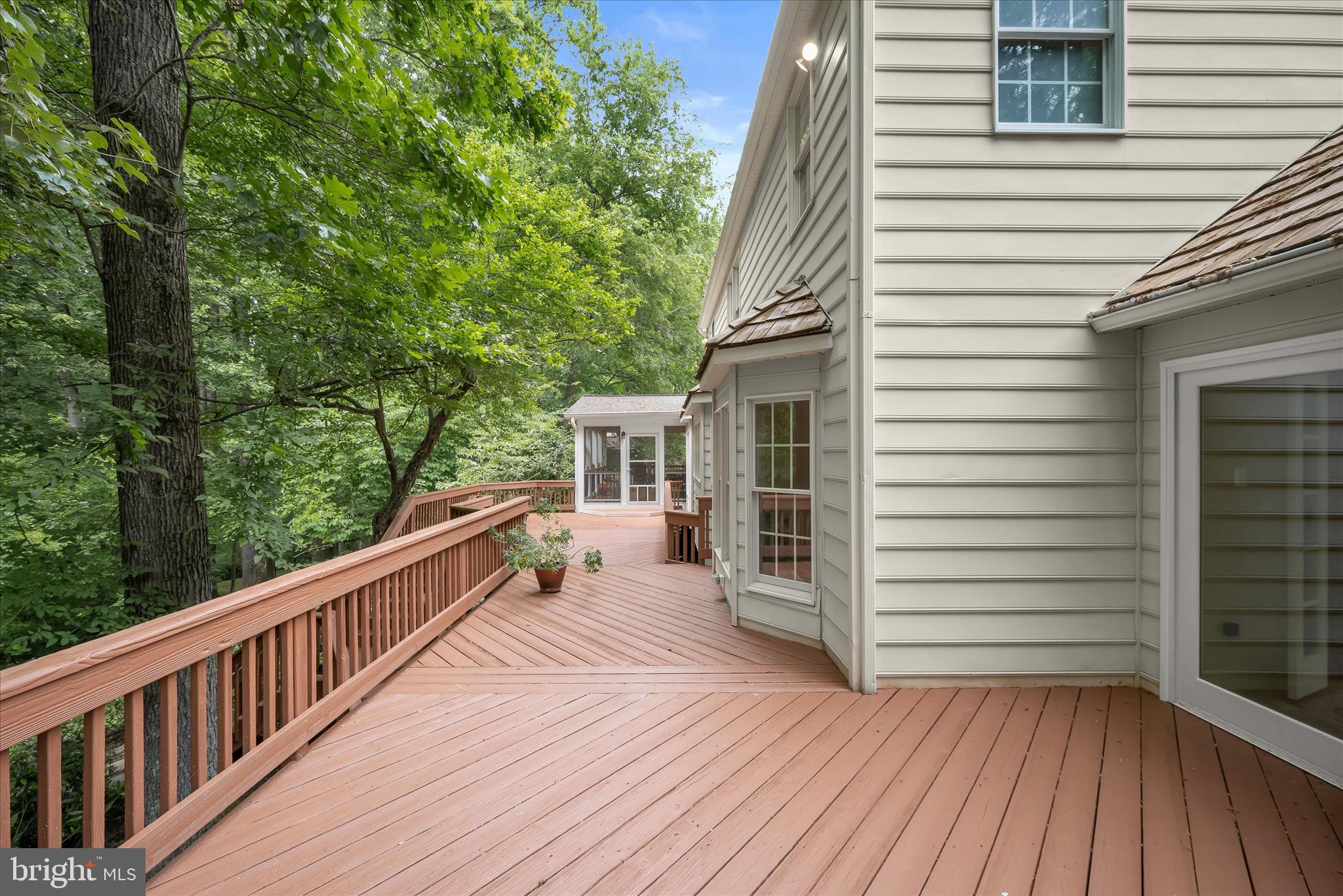 VILLAGE OF HICKORY RIDGE - Residential