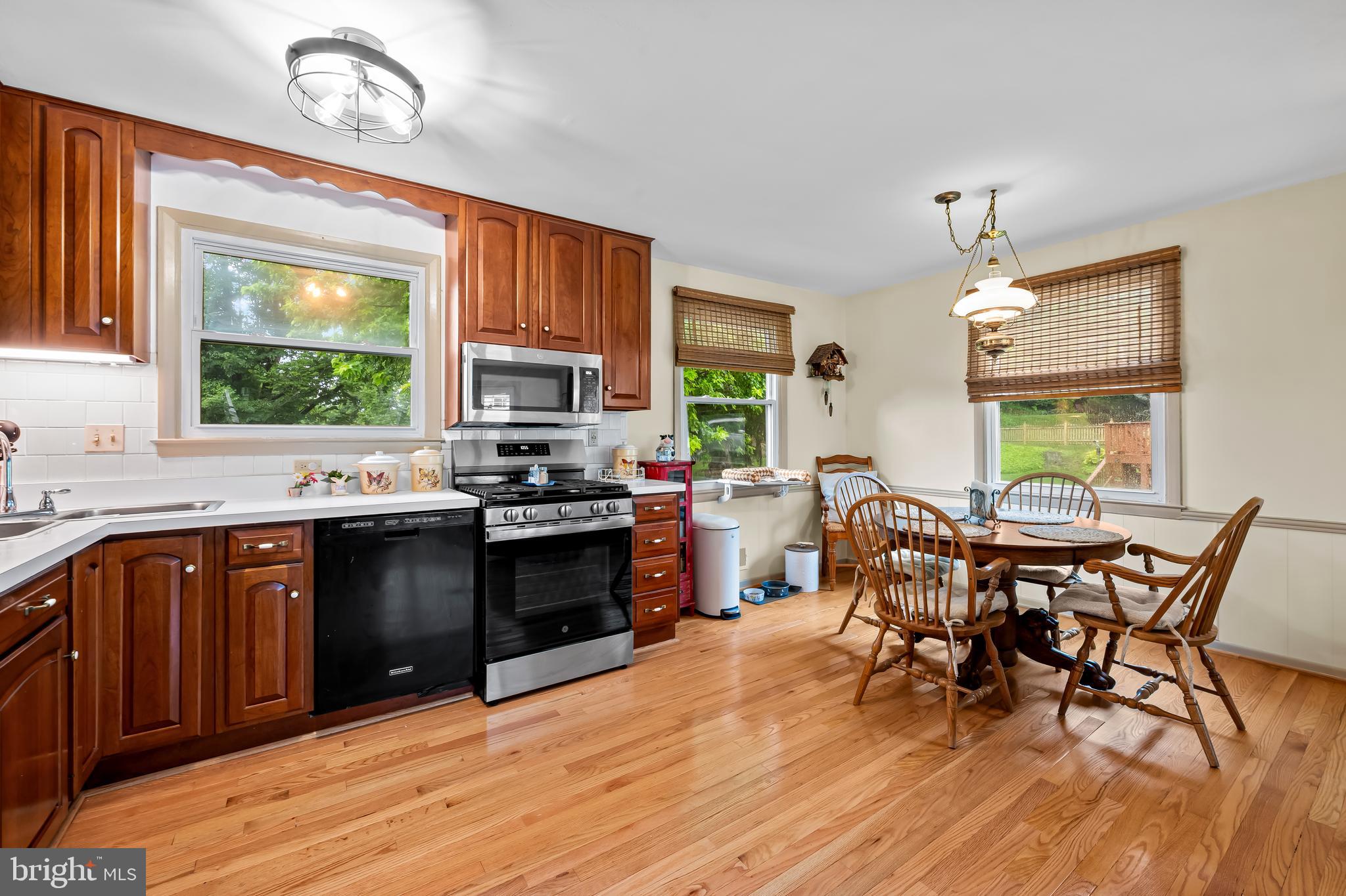 RIDGEVIEW - Residential