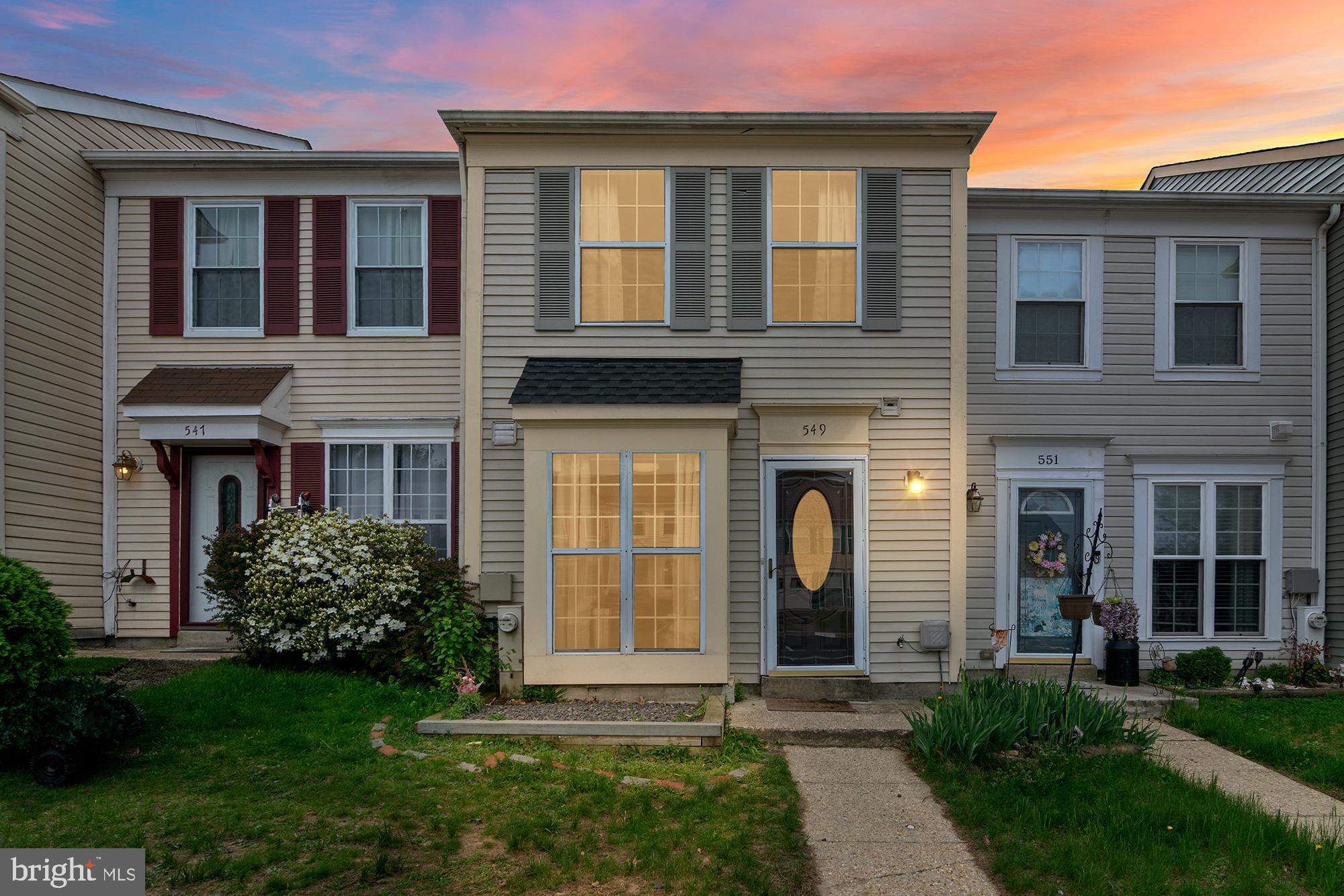 Welcome to this beautifully maintained 2-bedroom, 1.5-bath townhouse in the highly sought-after Cloverhurst community. Offering two levels of comfortable living, this home blends functionality with a warm, inviting feel that’s perfect for everyday living.

Step inside to an open and airy layout filled with natural light, creating a seamless flow between the living and dining spaces—ideal for both relaxing and entertaining. The thoughtfully designed floor plan maximizes space while maintaining a cozy atmosphere you’ll love coming home to.

Upstairs, you’ll find two well-sized bedrooms, a full bathroom, and the added convenience of a bedroom-level laundry area—making daily routines that much easier.

Out back, enjoy your own fully fenced backyard, providing the privacy you need for gatherings, pets, or simply unwinding after a long day.

Located just minutes from shopping, dining, and major commuter routes, this home offers both convenience and lifestyle. Whether you’re a first-time buyer, looking to downsize, or adding a strong property to your investment portfolio, this move-in-ready home delivers value, comfort, and practicality all in one.