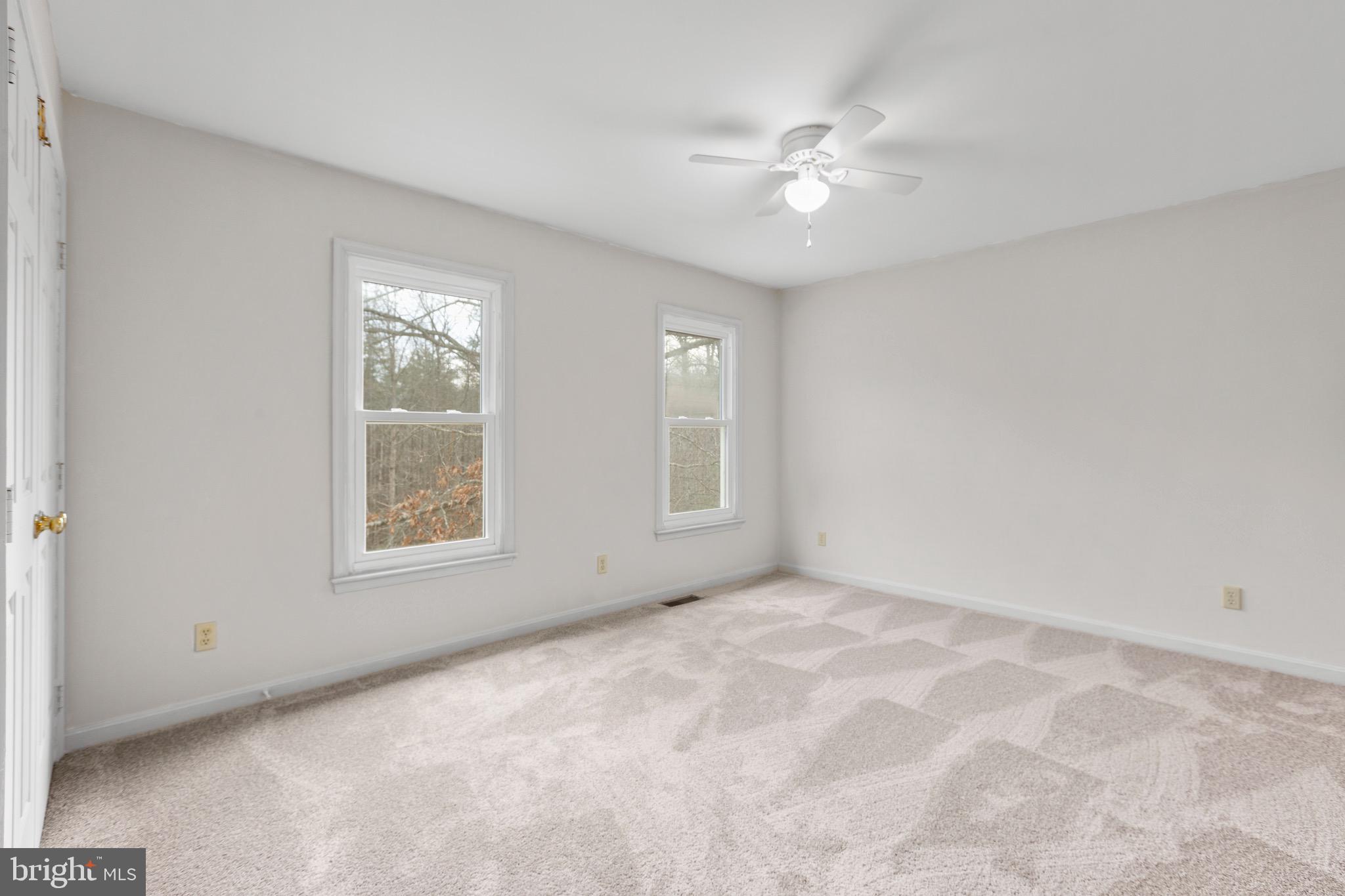 SIX LAKES WEST - Residential