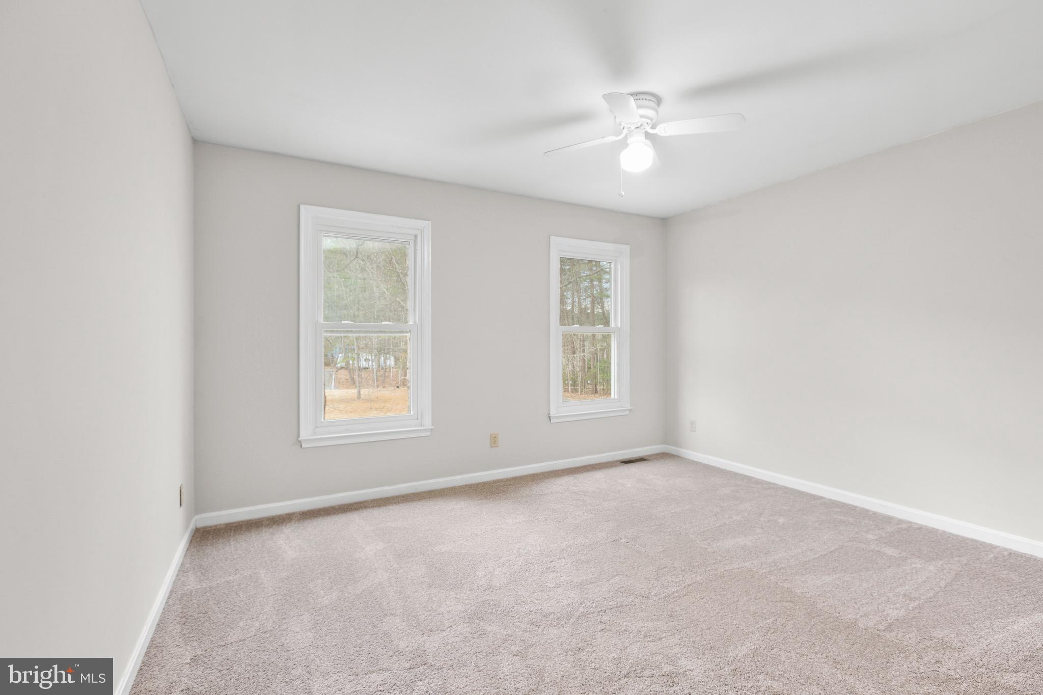SIX LAKES WEST - Residential