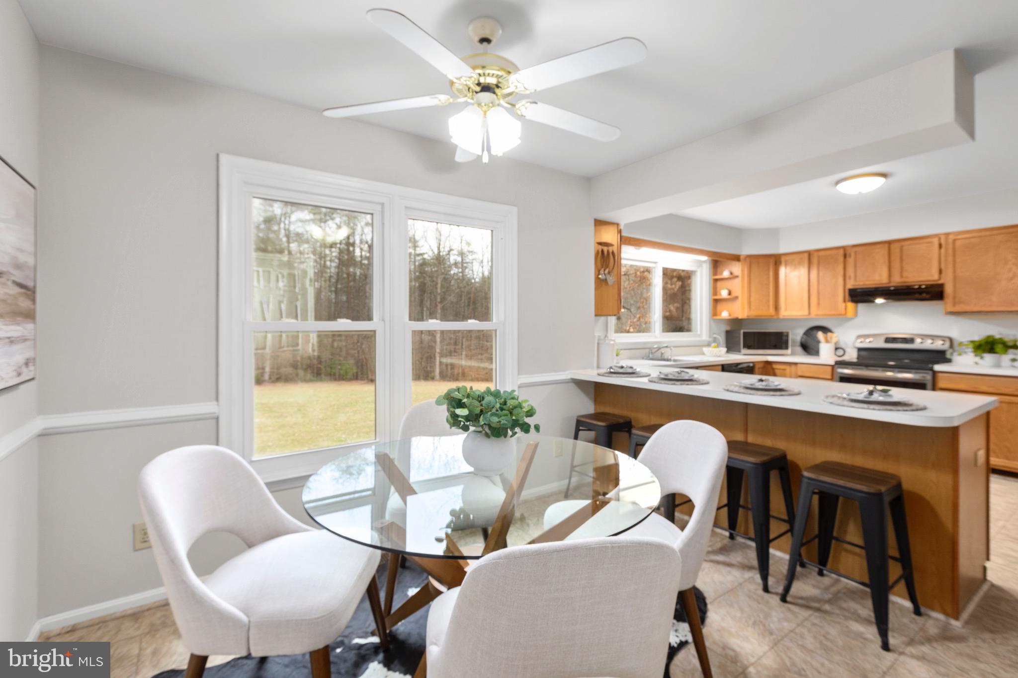 SIX LAKES WEST - Residential