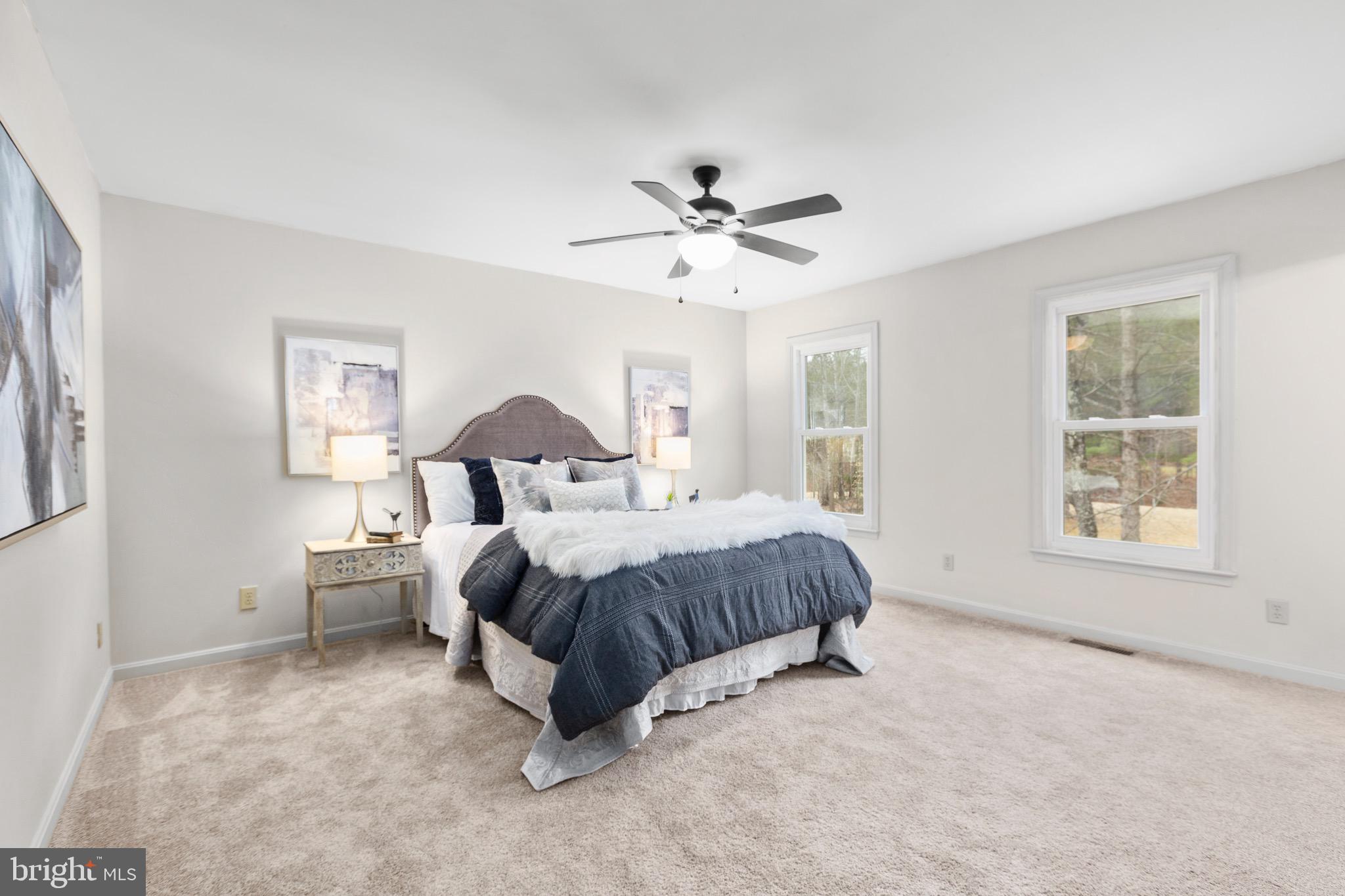 SIX LAKES WEST - Residential