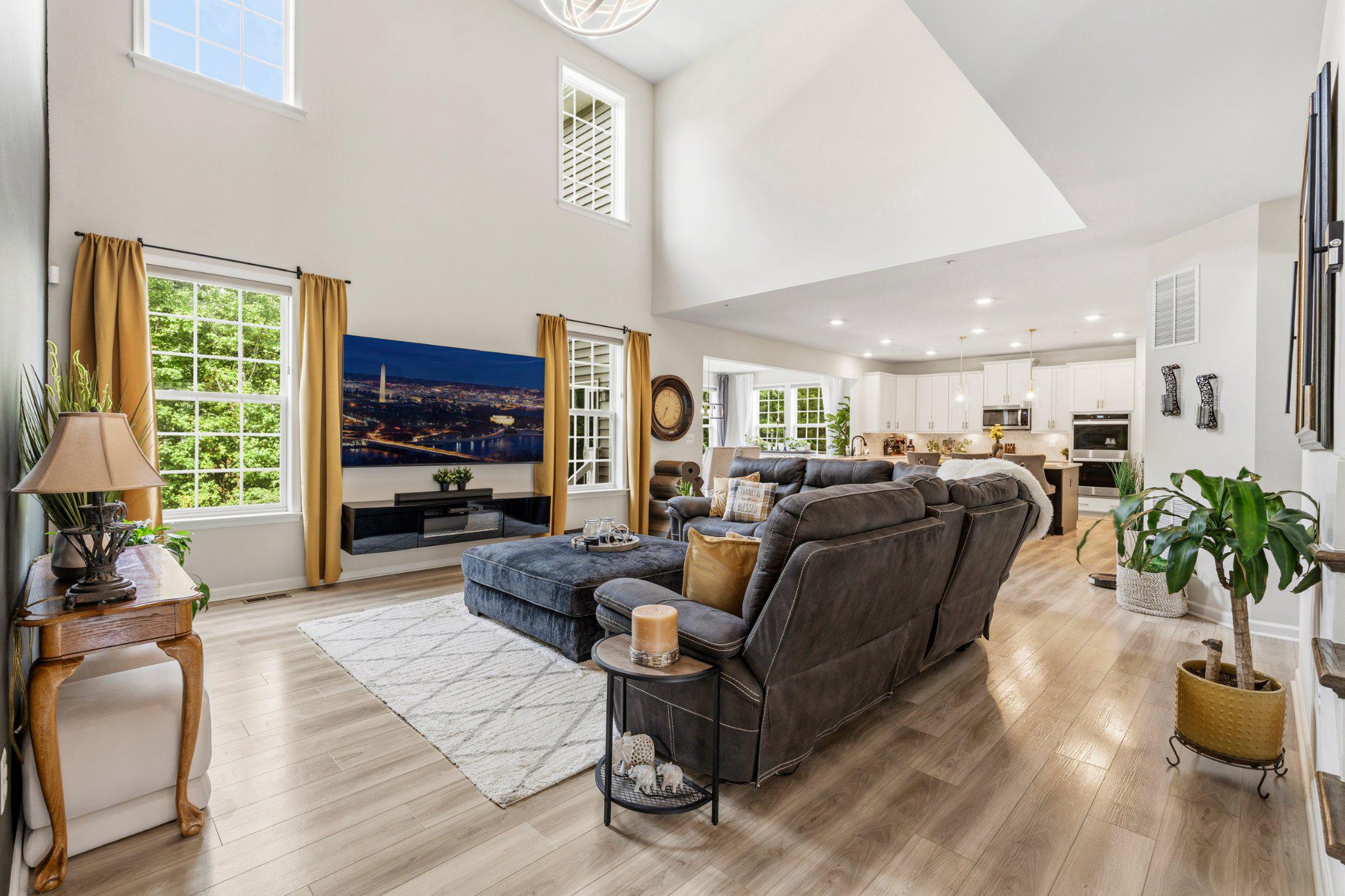 SPRING RIDGE - Residential