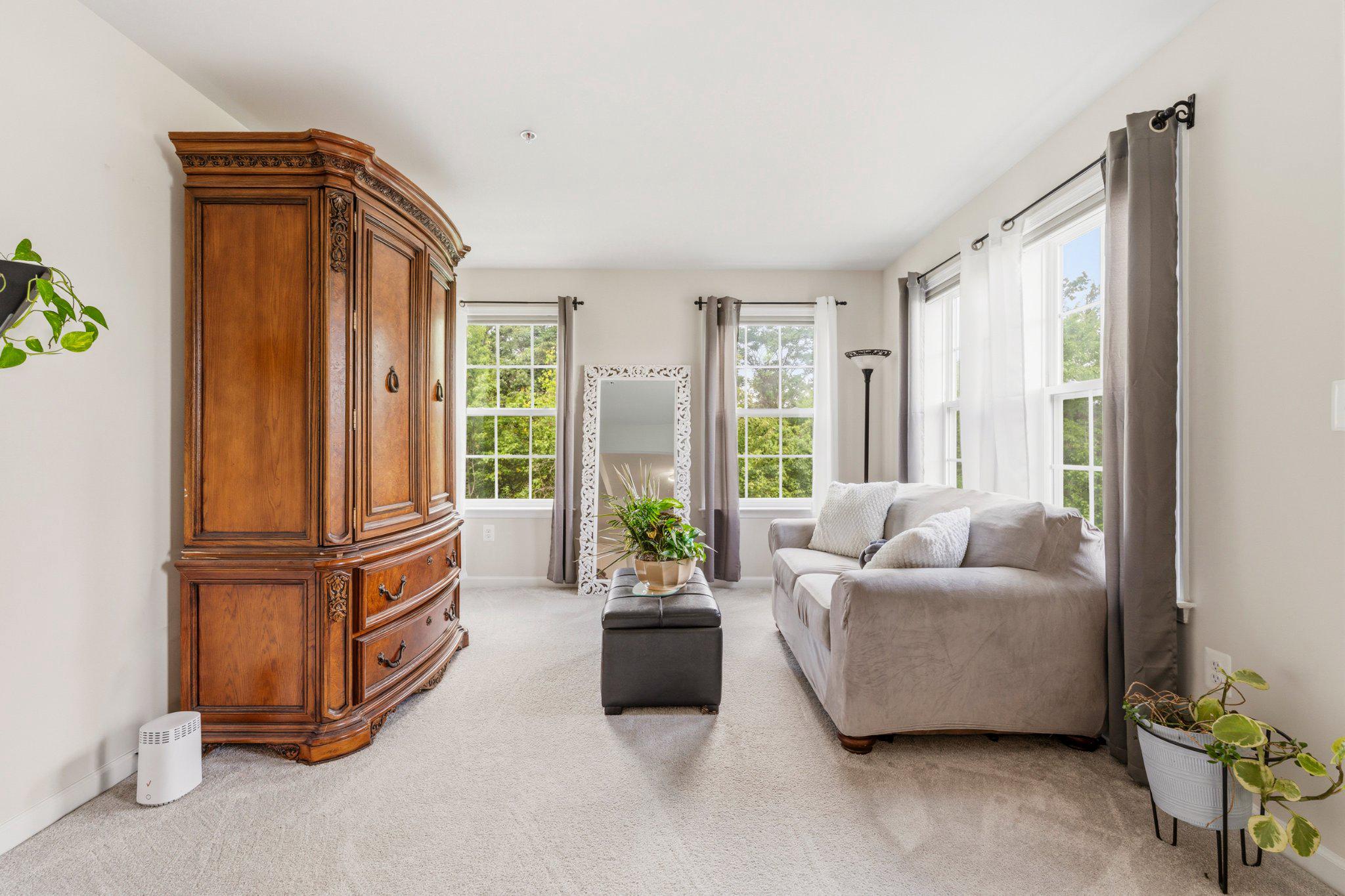 SPRING RIDGE - Residential