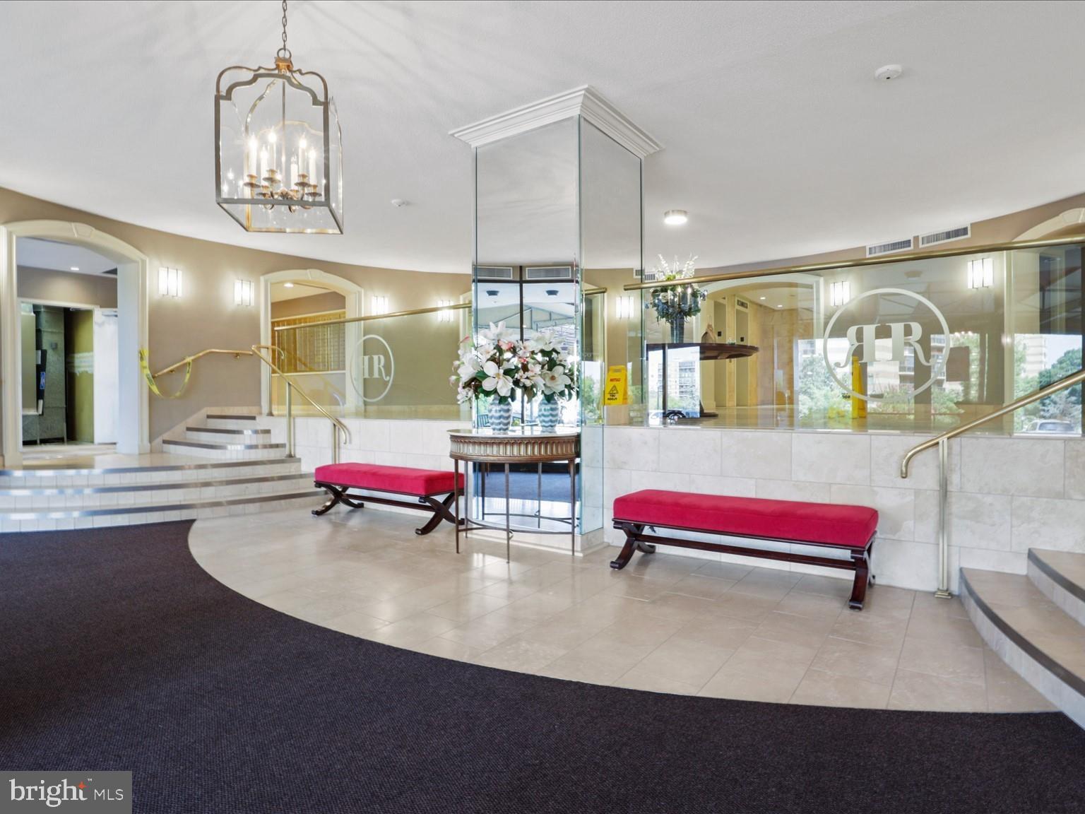 ROTONDA - Residential