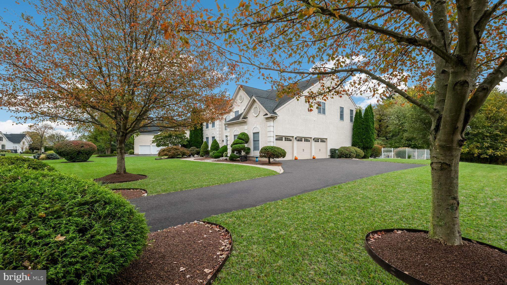 EAGLE GLENN - Residential