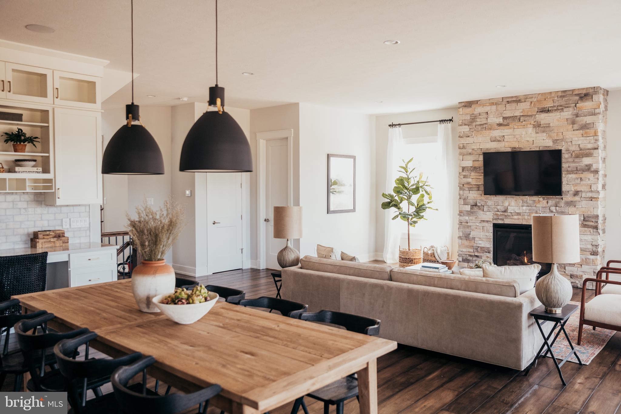 BRIARWOOD - Residential