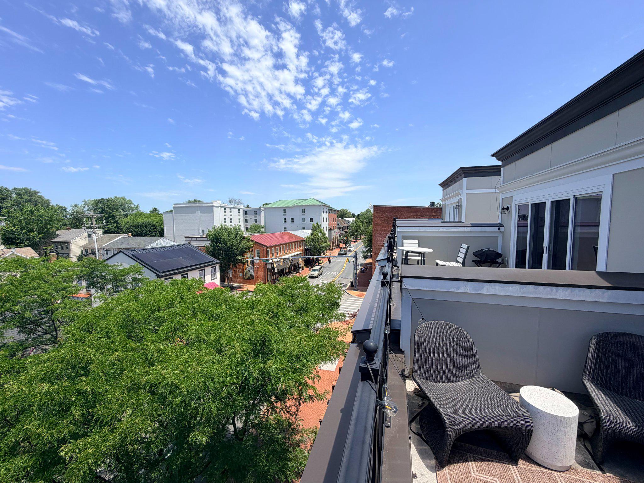 UPTOWN AT MURRAY HILL - Residential
