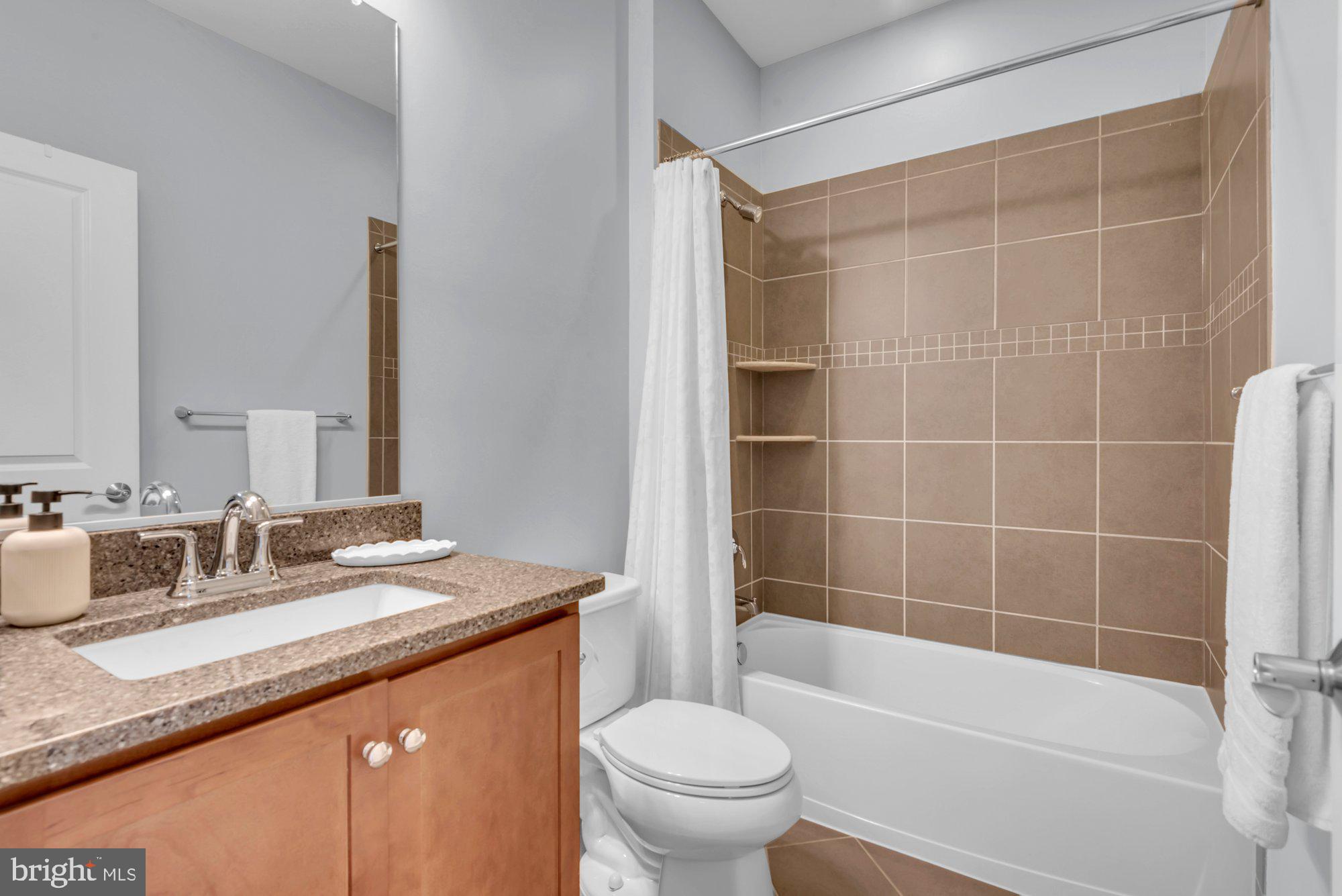 UPTOWN AT MURRAY HILL - Residential