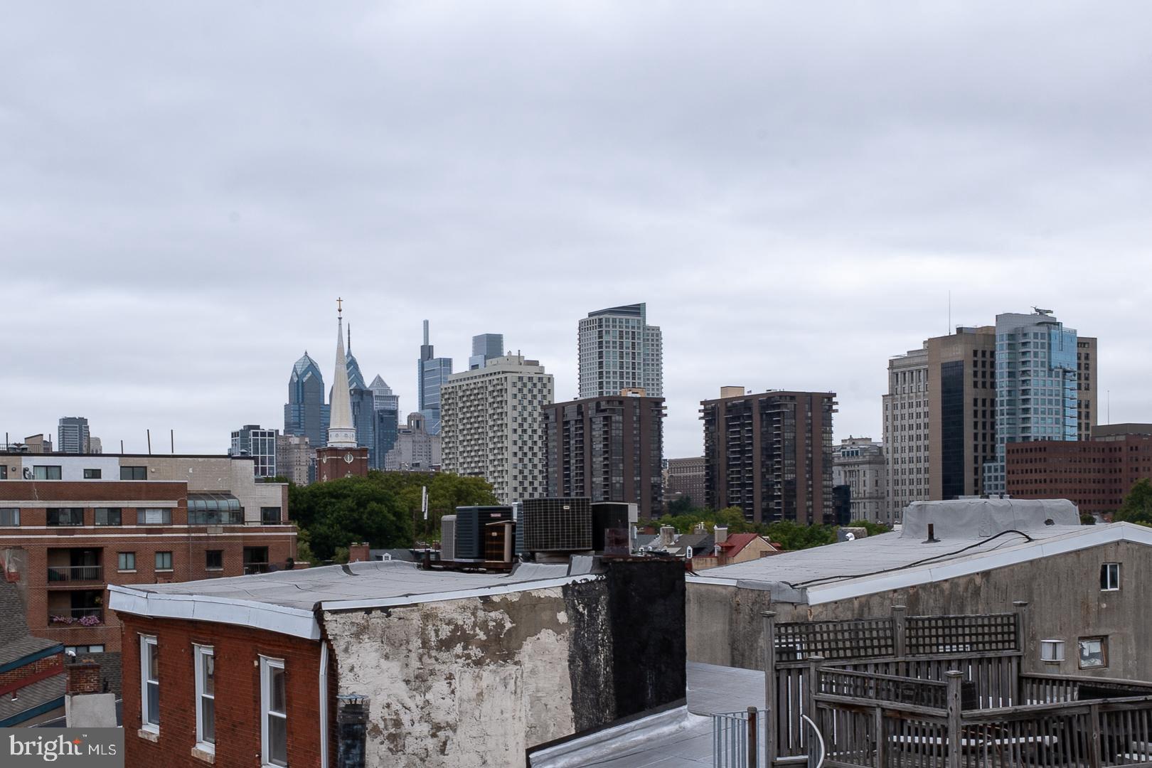 SOCIETY HILL - Residential