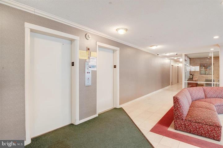 BOLLING BROOK TOWERS - Residential Lease