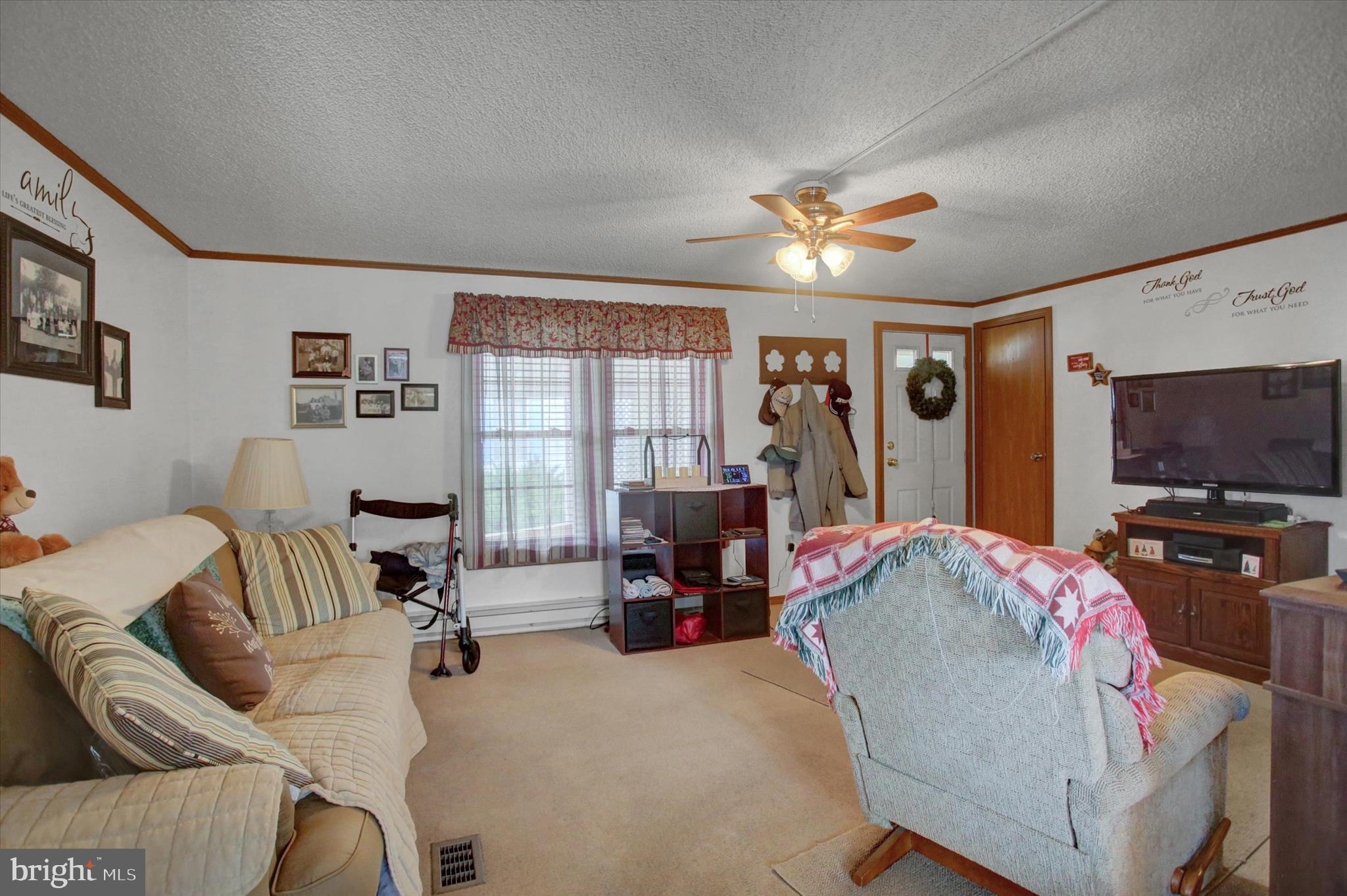 COLONIAL ESTATES - Residential