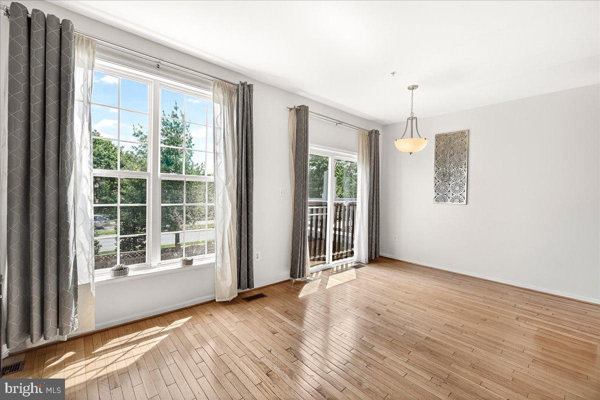 NORTH CROSSING - Residential