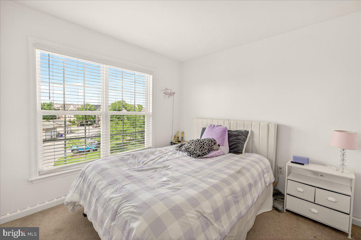 NORTH CROSSING - Residential