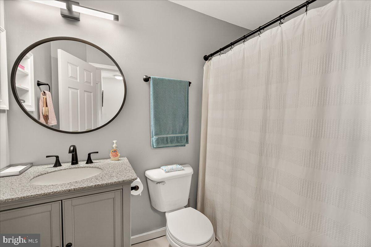 NORTH CROSSING - Residential