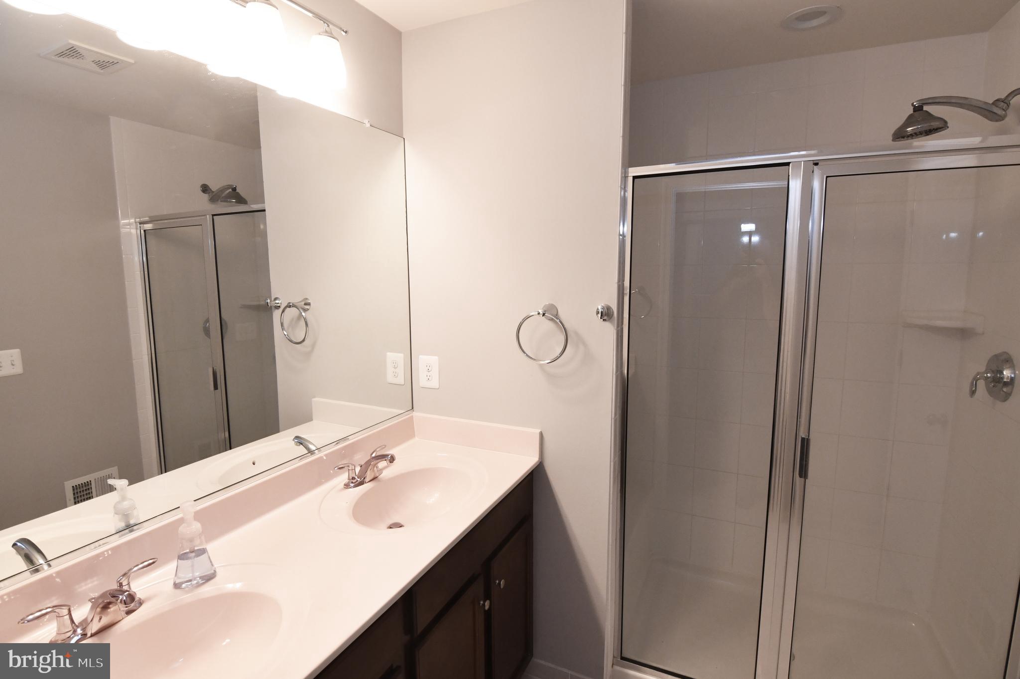 FIELDSTONE - Residential Lease