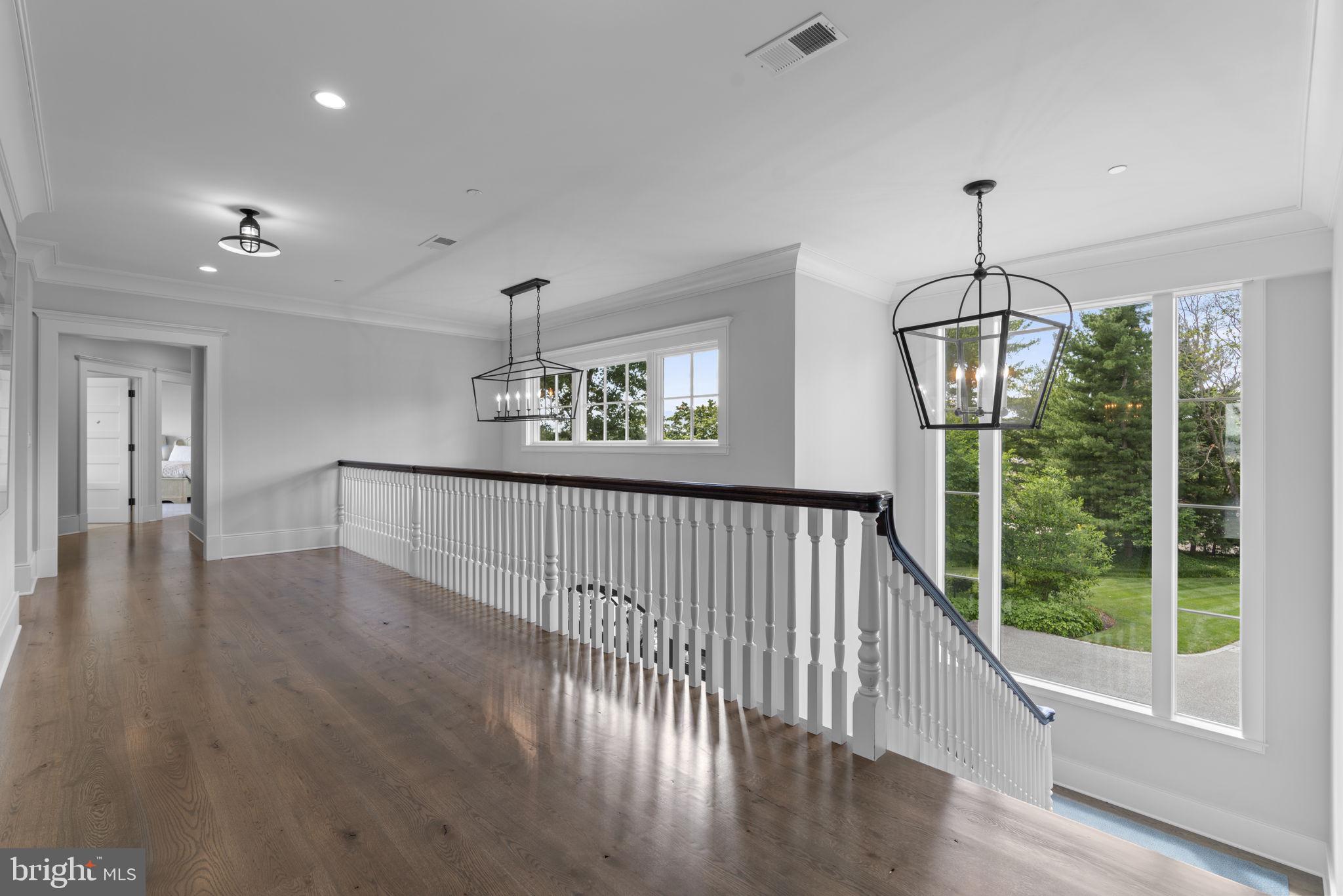 POHLMAN POINT - Residential