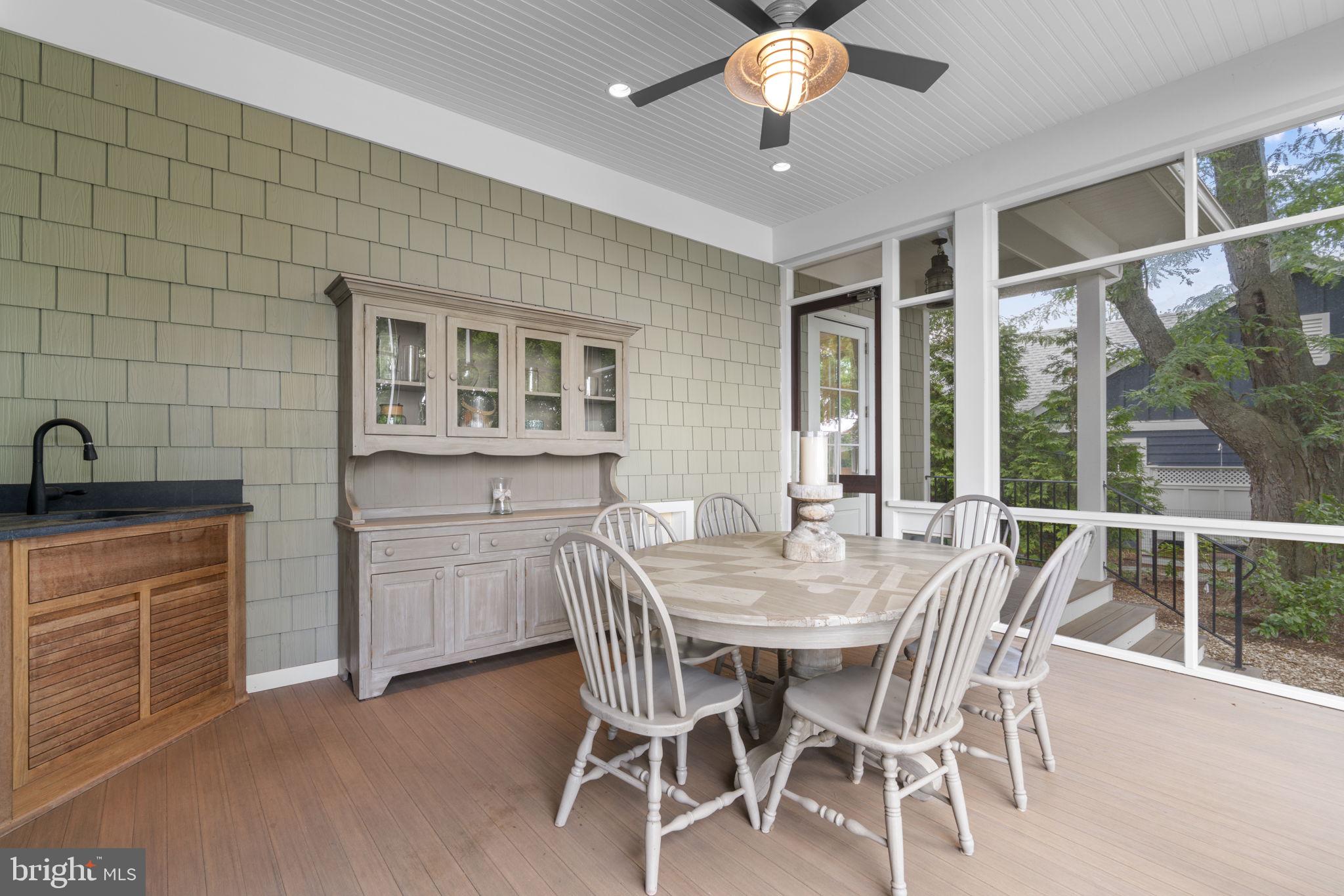 POHLMAN POINT - Residential