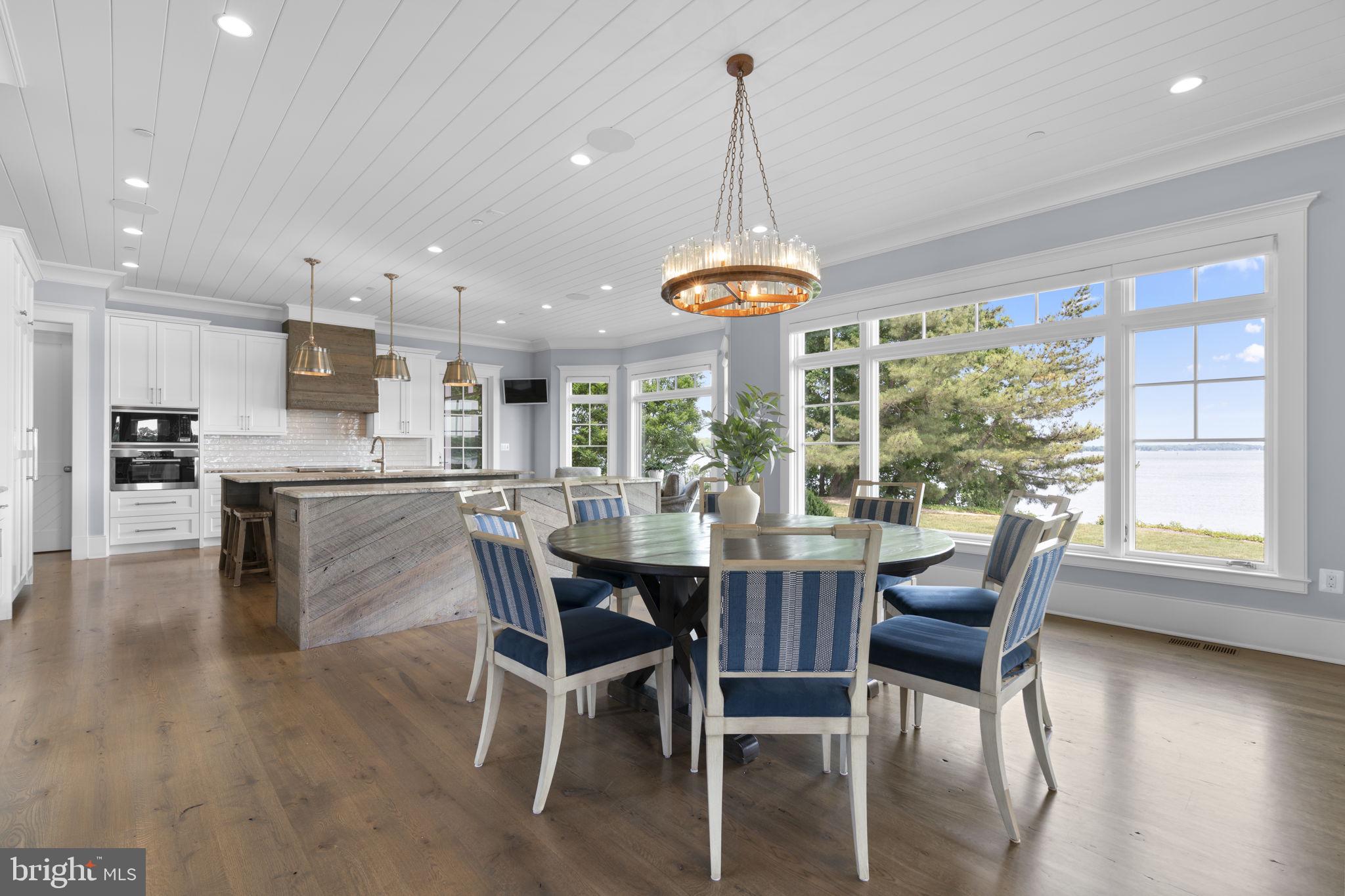 POHLMAN POINT - Residential
