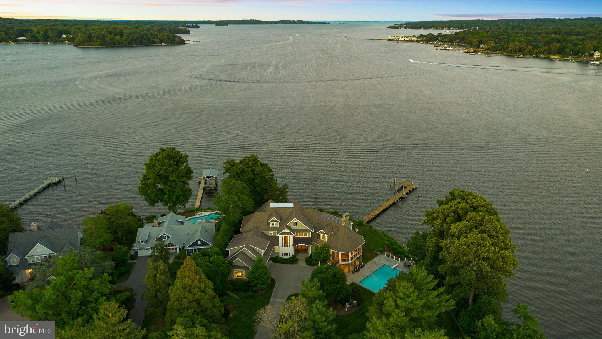 POHLMAN POINT - Residential