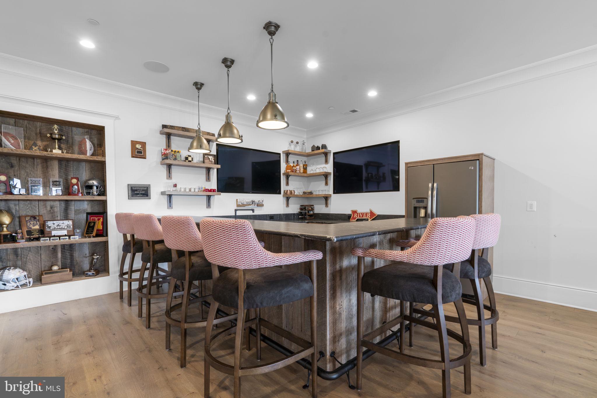 POHLMAN POINT - Residential