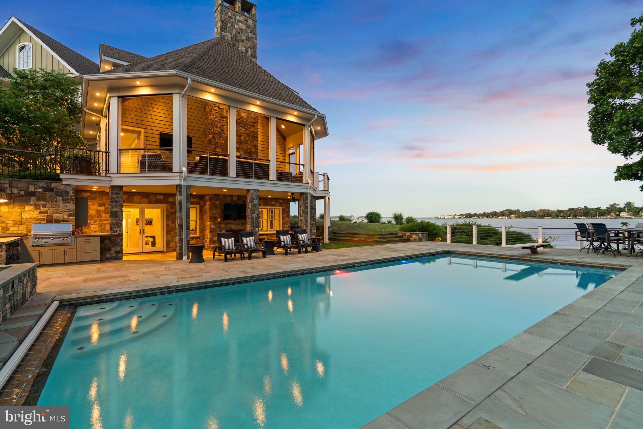 POHLMAN POINT - Residential