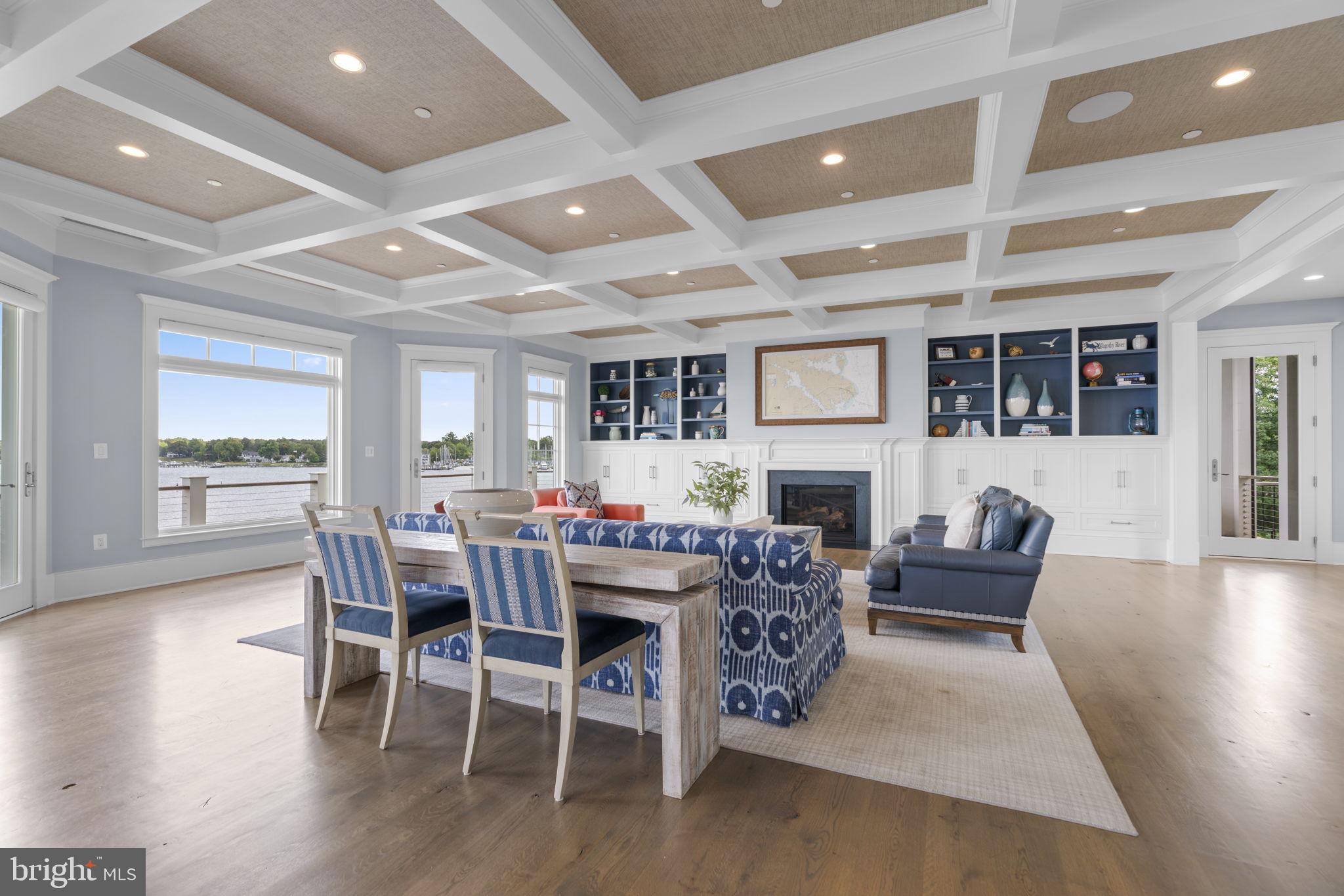 POHLMAN POINT - Residential