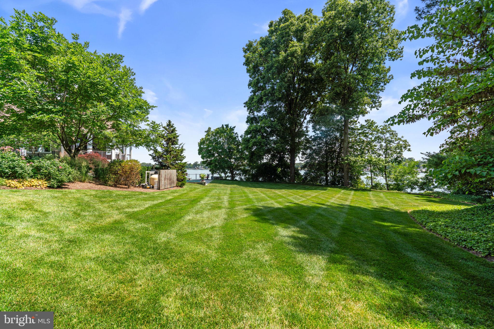 POHLMAN POINT - Residential