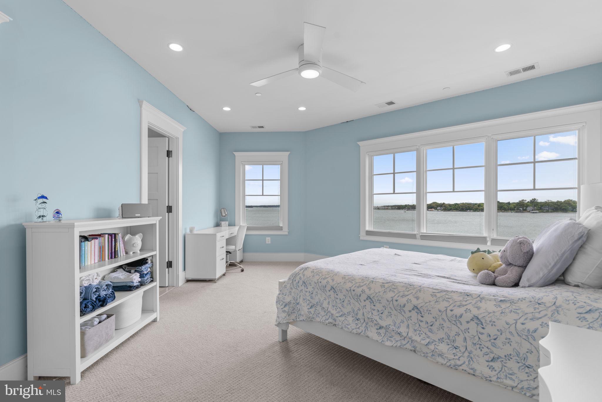 POHLMAN POINT - Residential