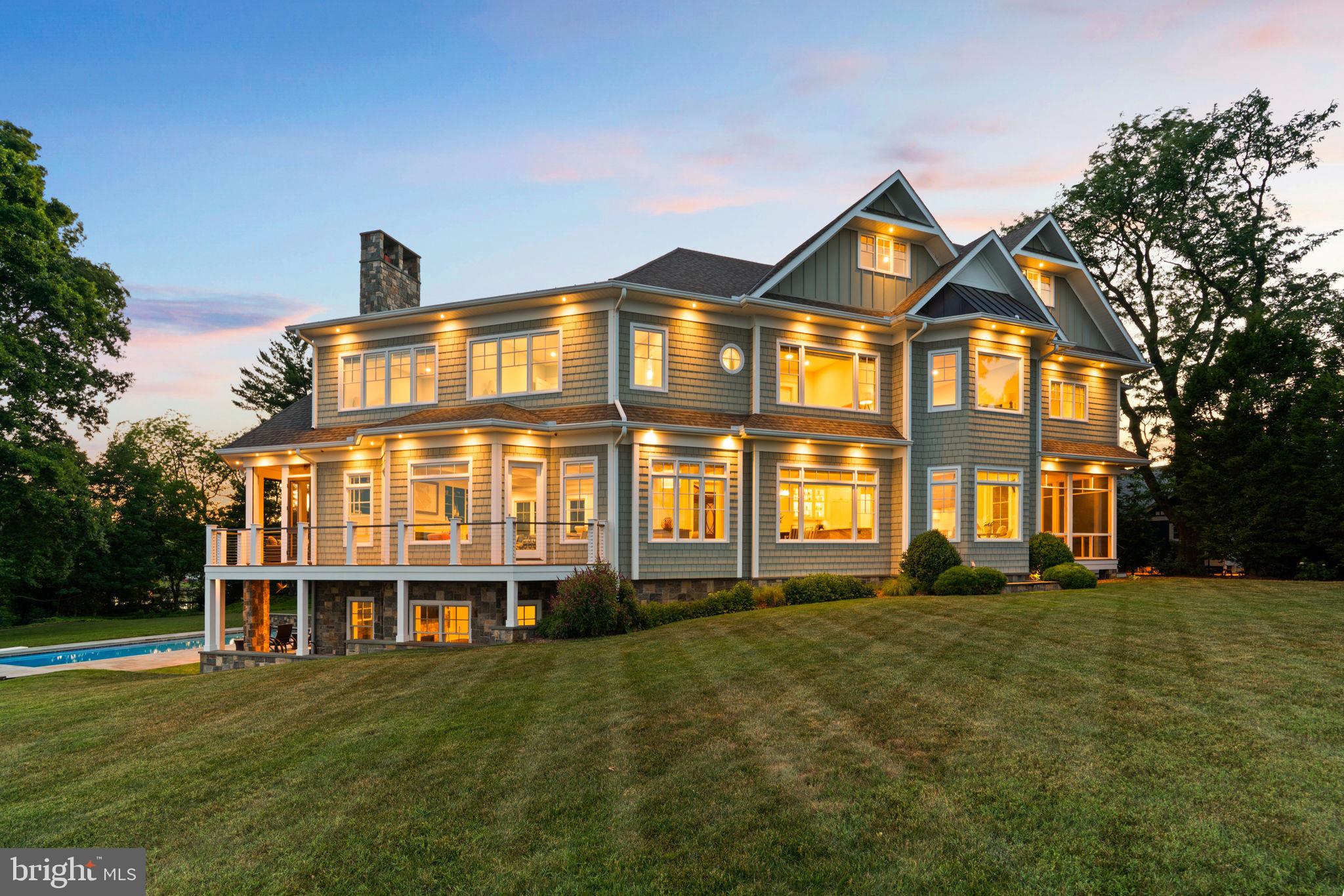 POHLMAN POINT - Residential