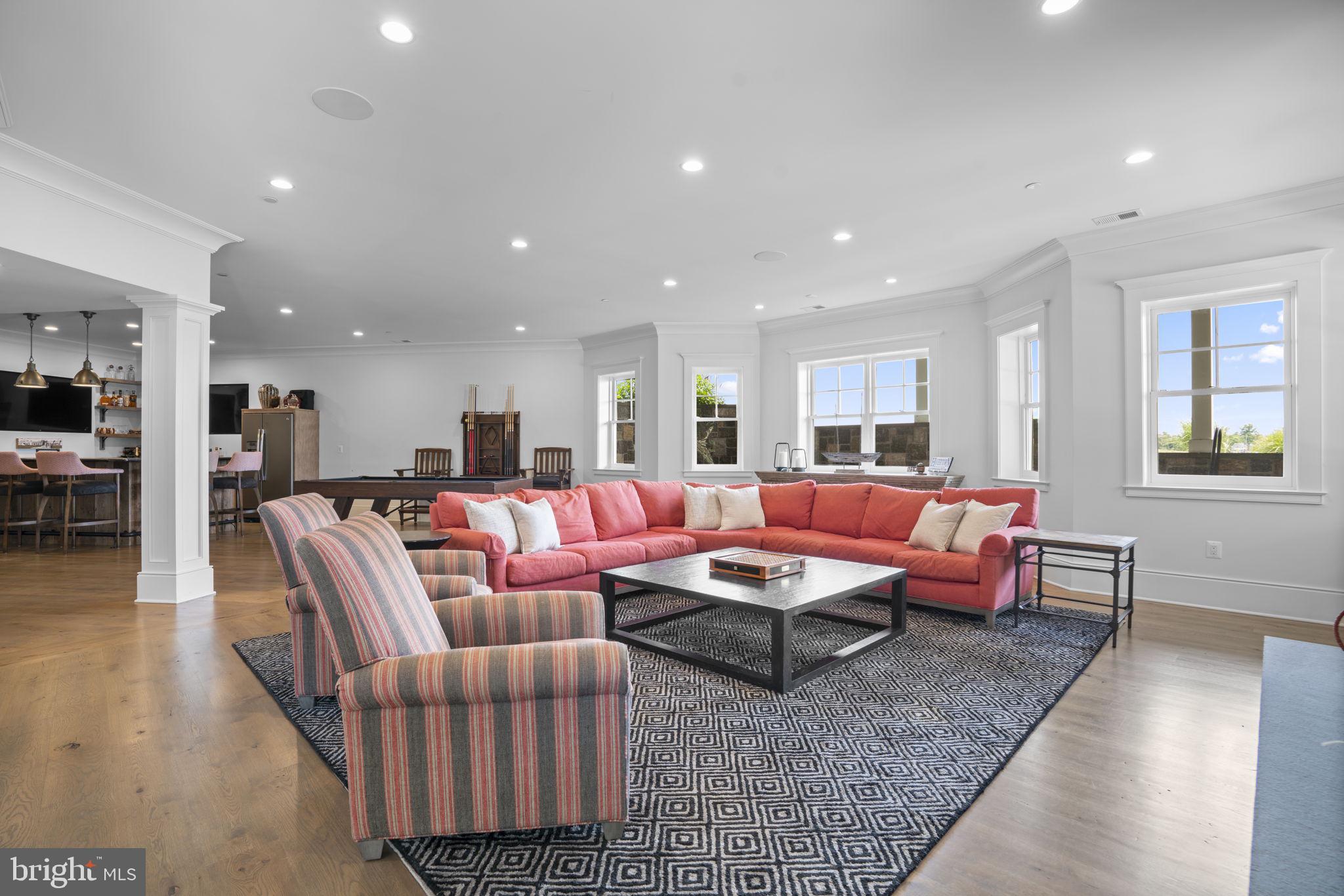 POHLMAN POINT - Residential