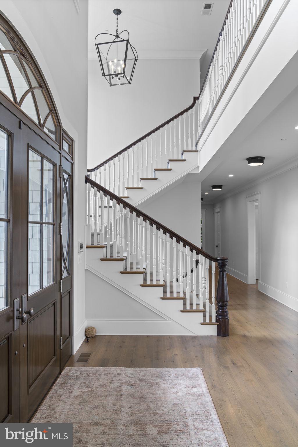 POHLMAN POINT - Residential