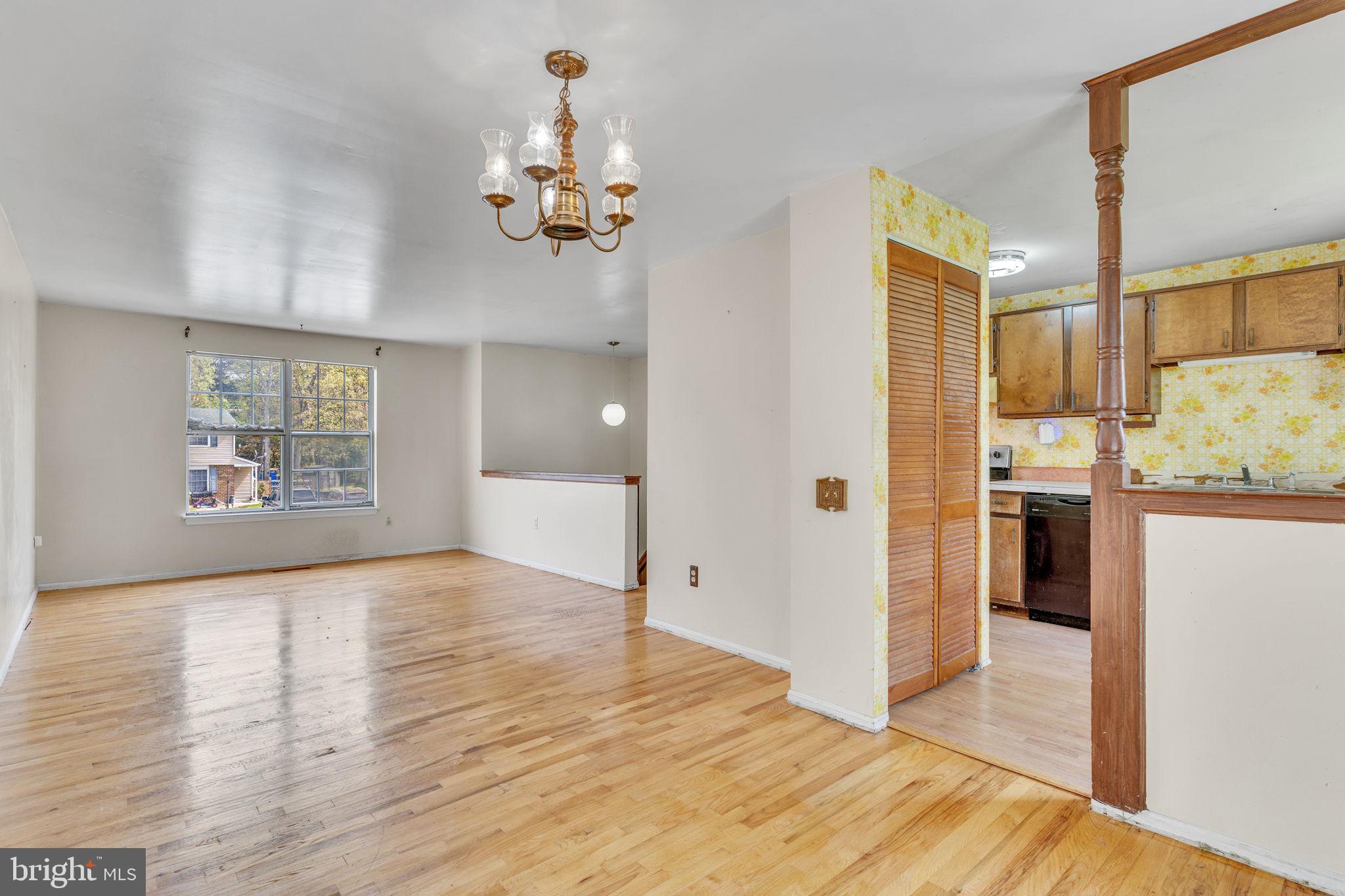 ST CHARLES BANNISTER - Residential
