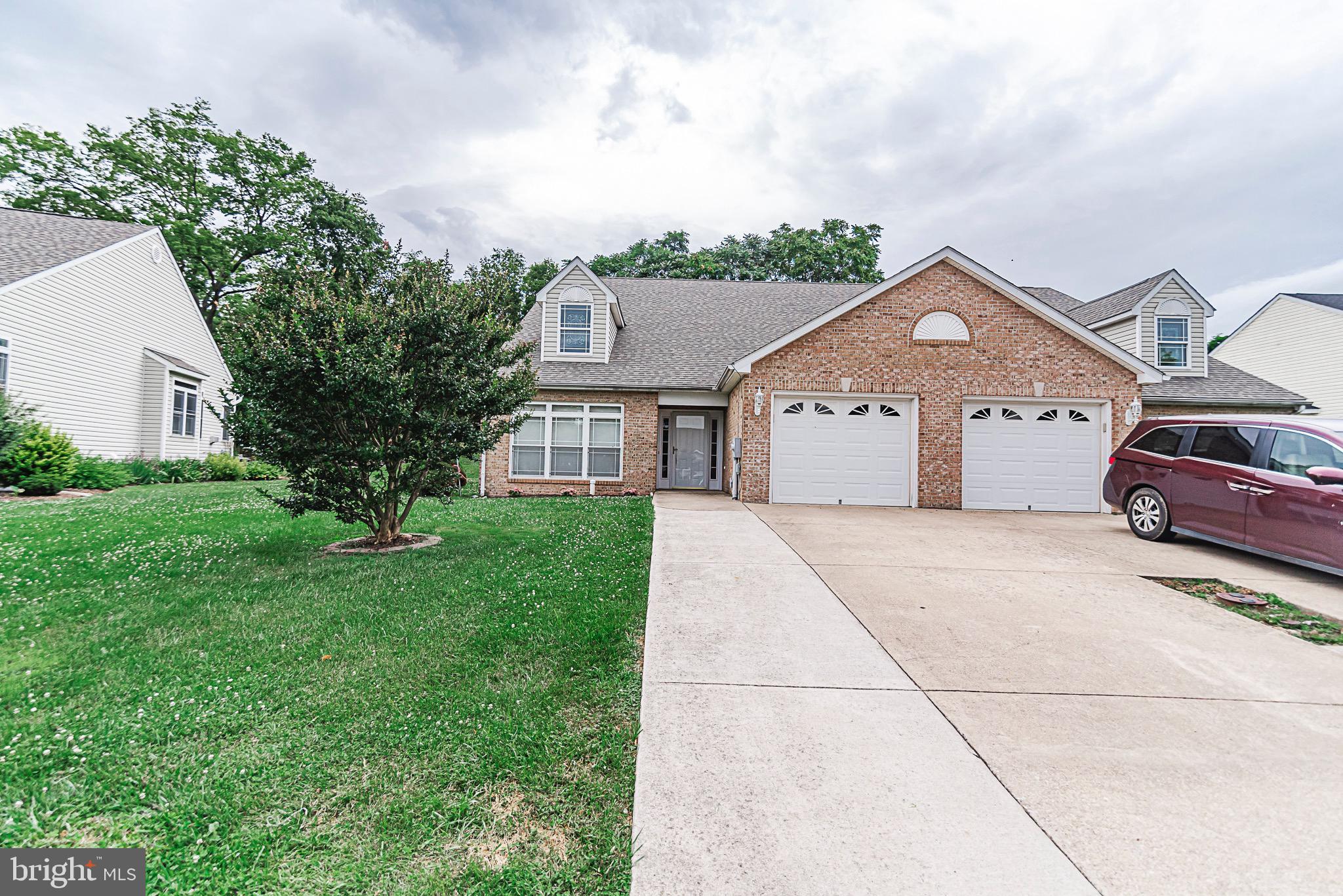 LOCUST HILL - Residential