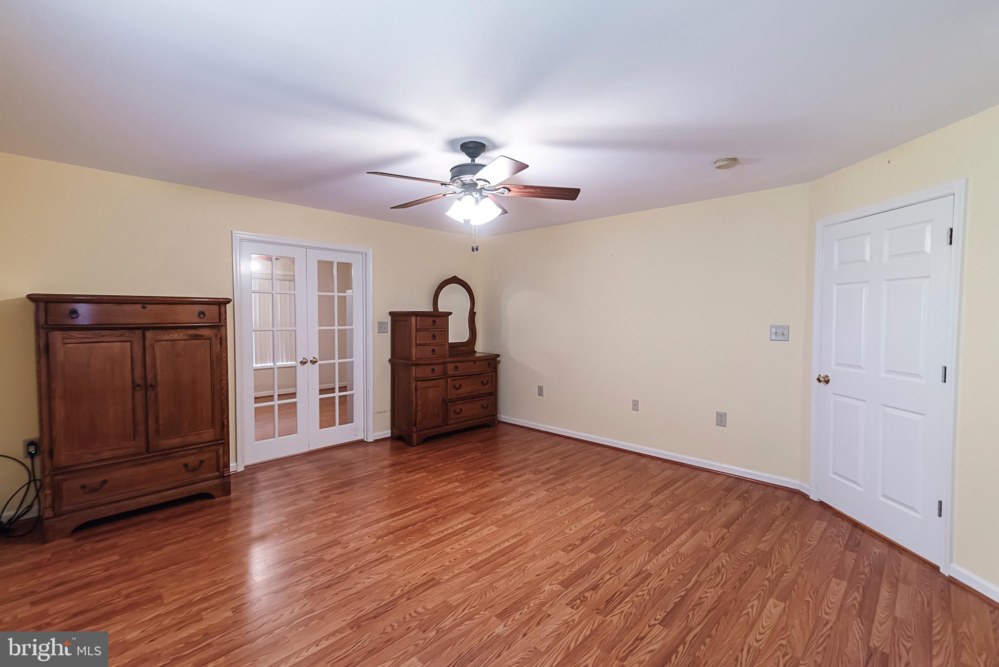 LOCUST HILL - Residential