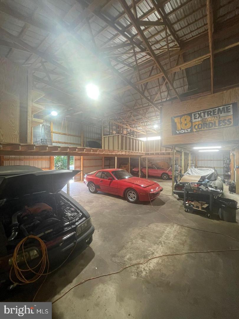 MORELL PARK - Commercial Sale