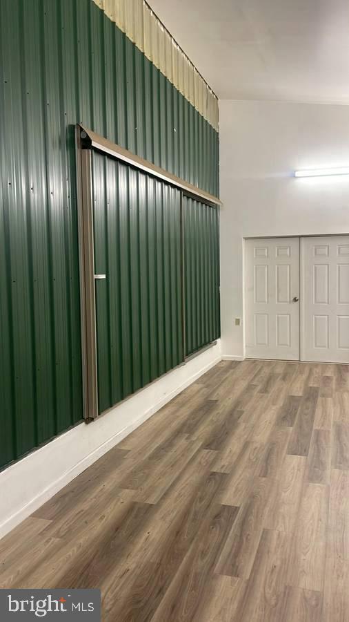 MORELL PARK - Commercial Sale