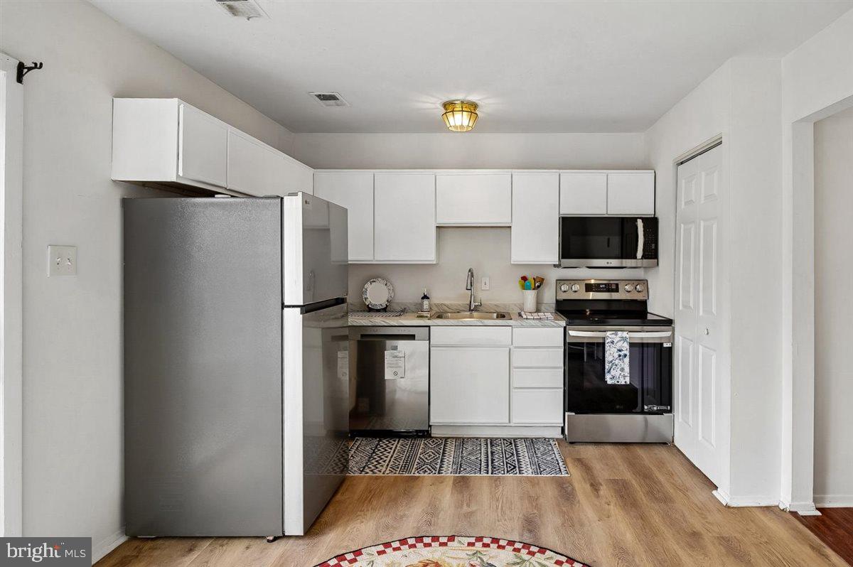 HILLTOP VILLAGE CONDOMINIUMS - Residential