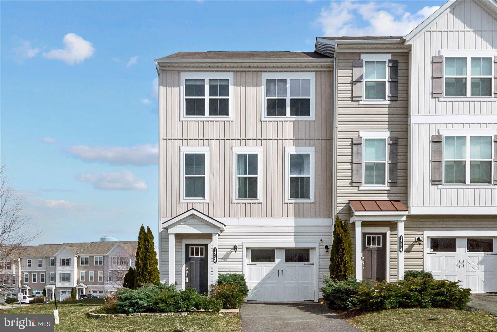 SUMMERFIELD - Residential Lease