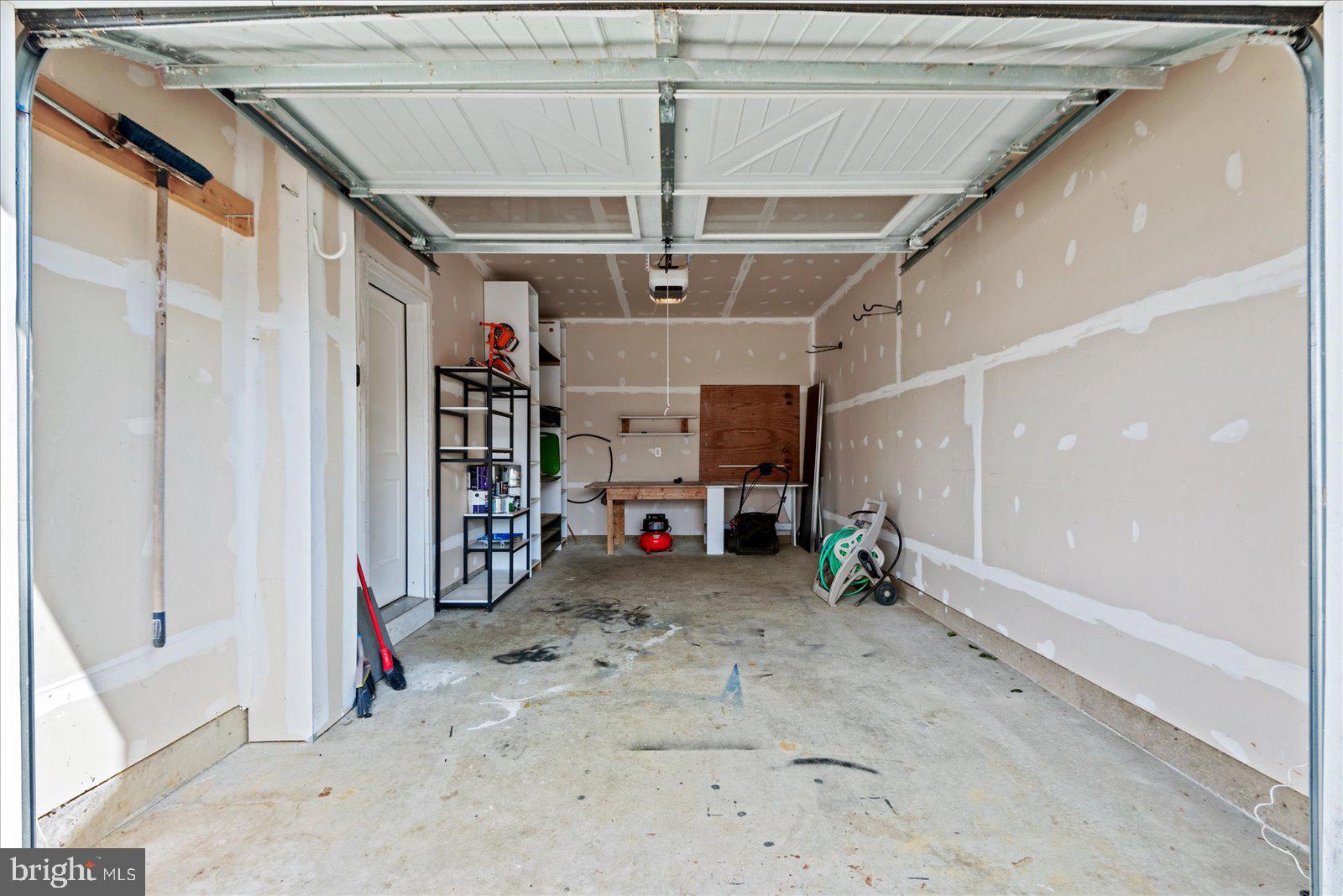 SUMMERFIELD - Residential Lease