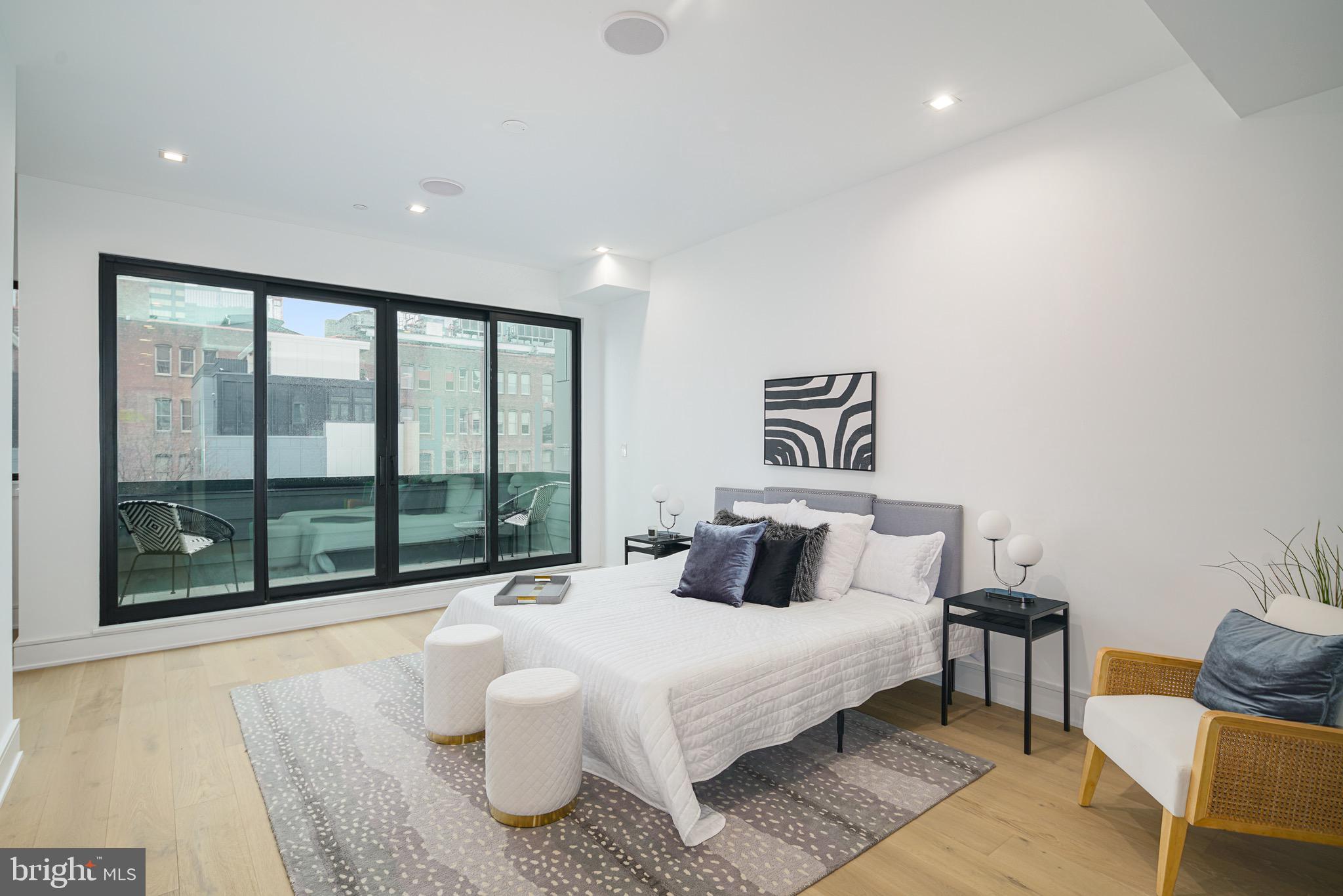 RITTENHOUSE SQUARE - Residential