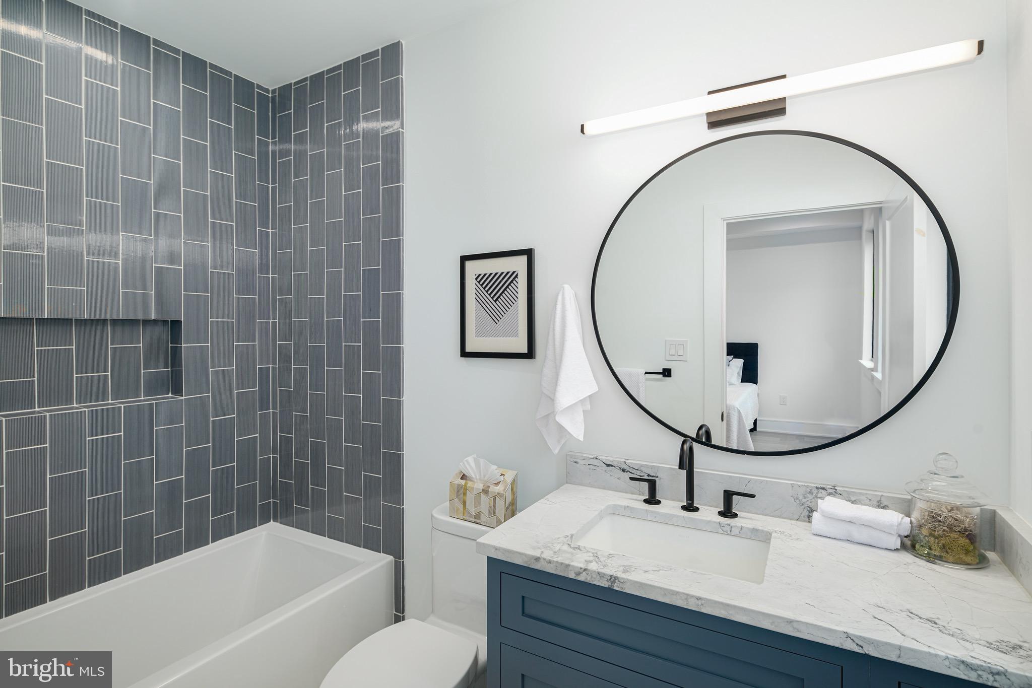 RITTENHOUSE SQUARE - Residential