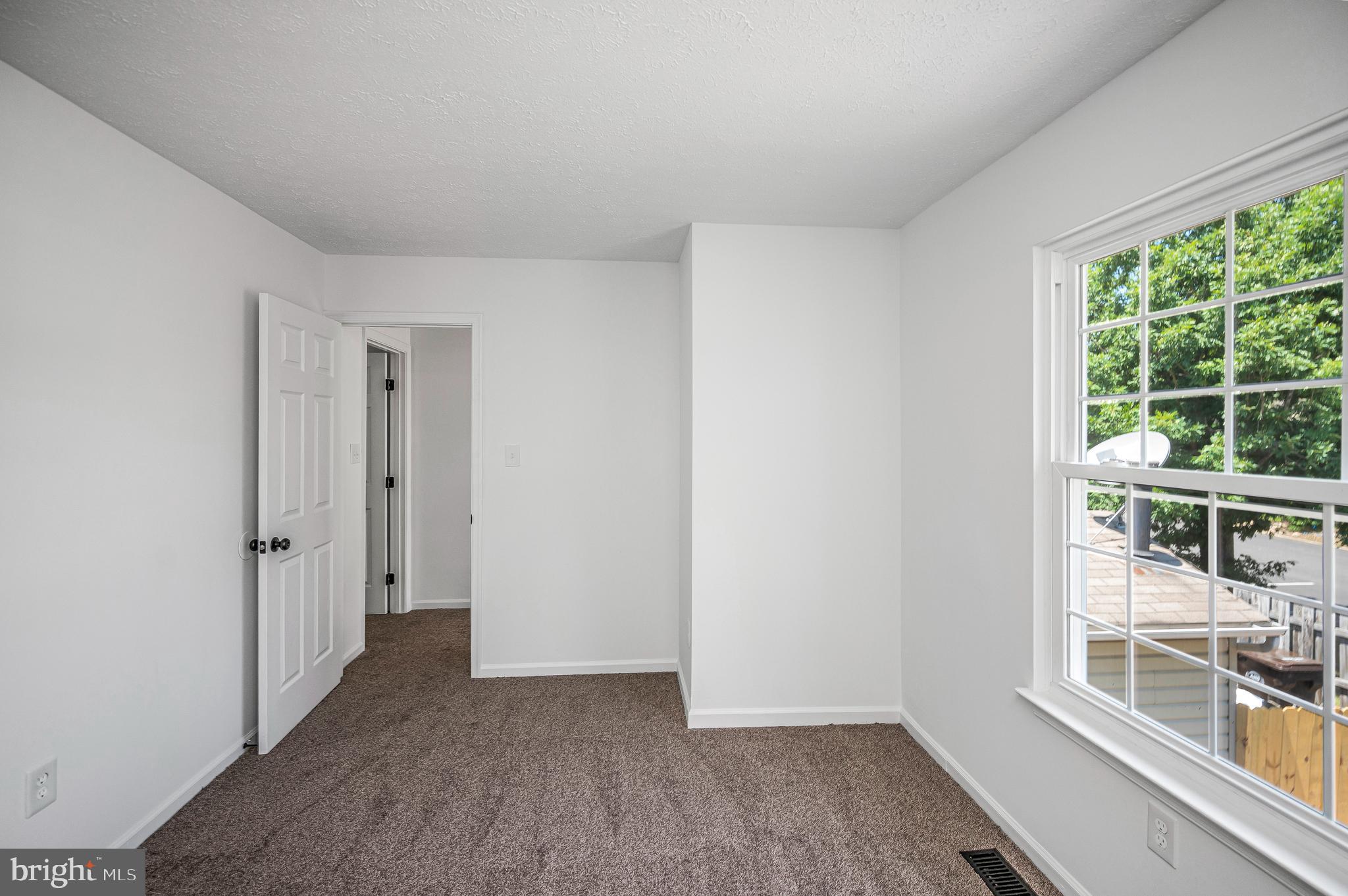 VILLAGES OF SALEM STATION - Residential