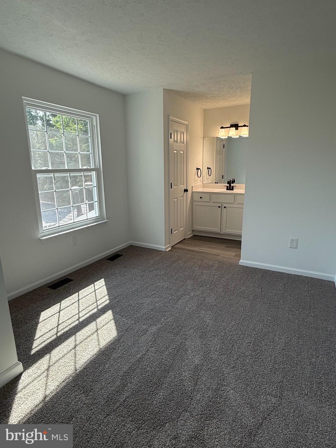 VILLAGES OF SALEM STATION - Residential