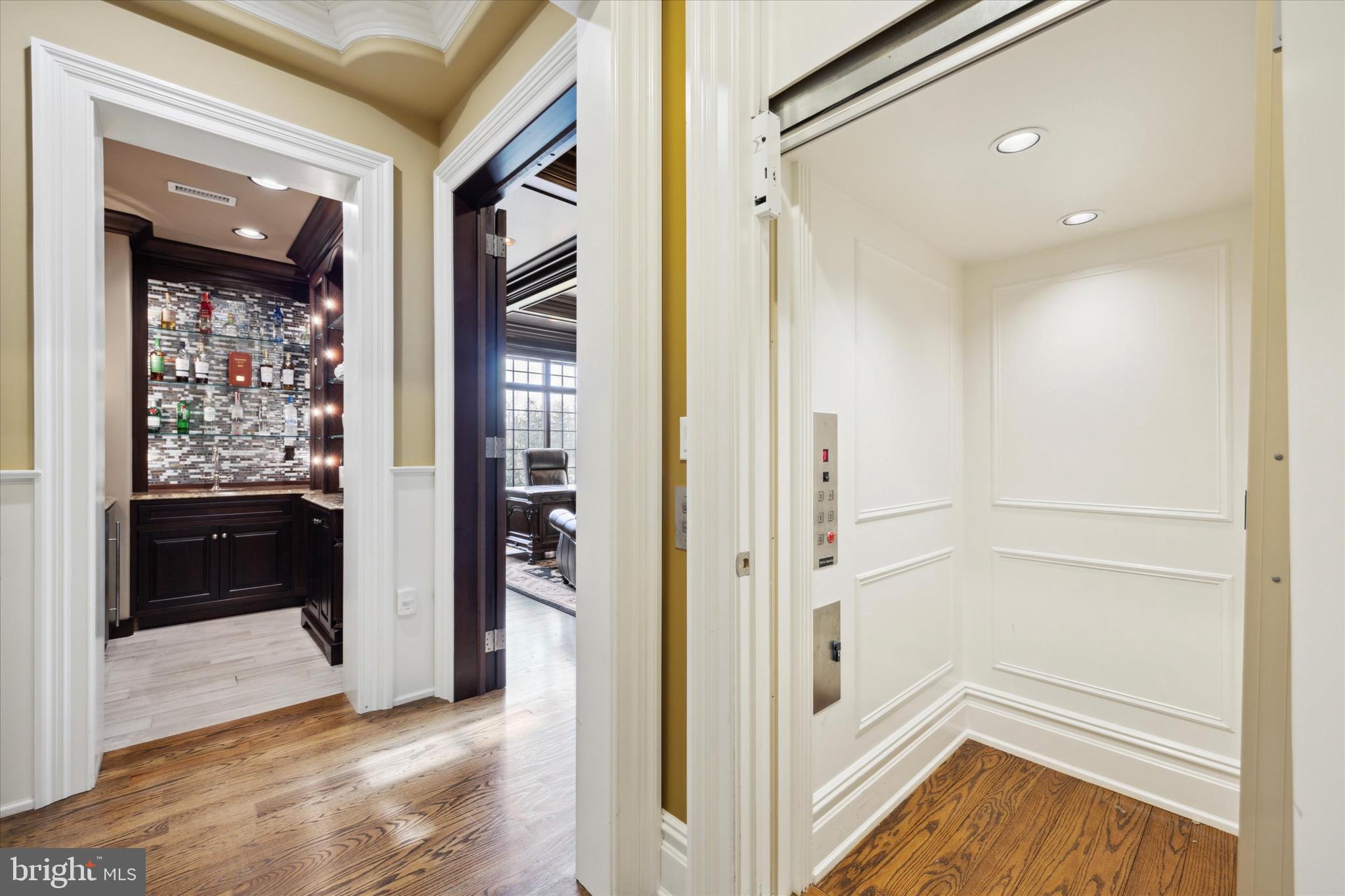 THE PINES - Residential