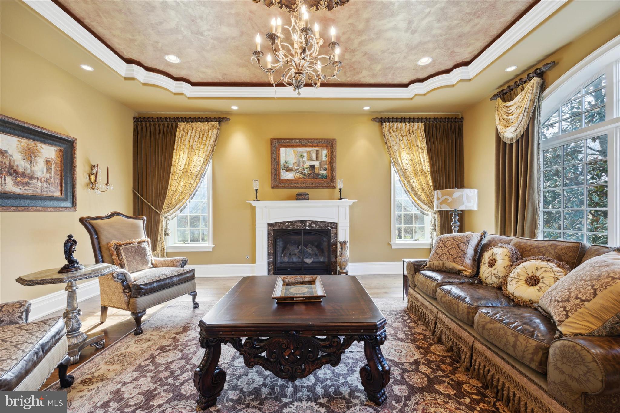 THE PINES - Residential