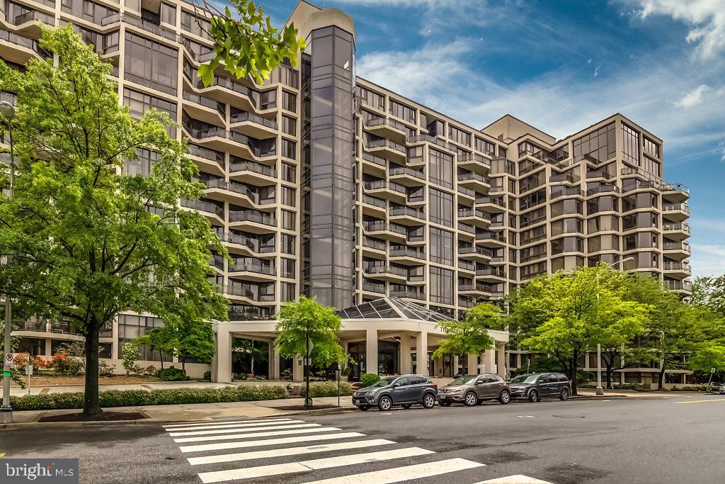 ATRIUM CONDO - Residential Lease