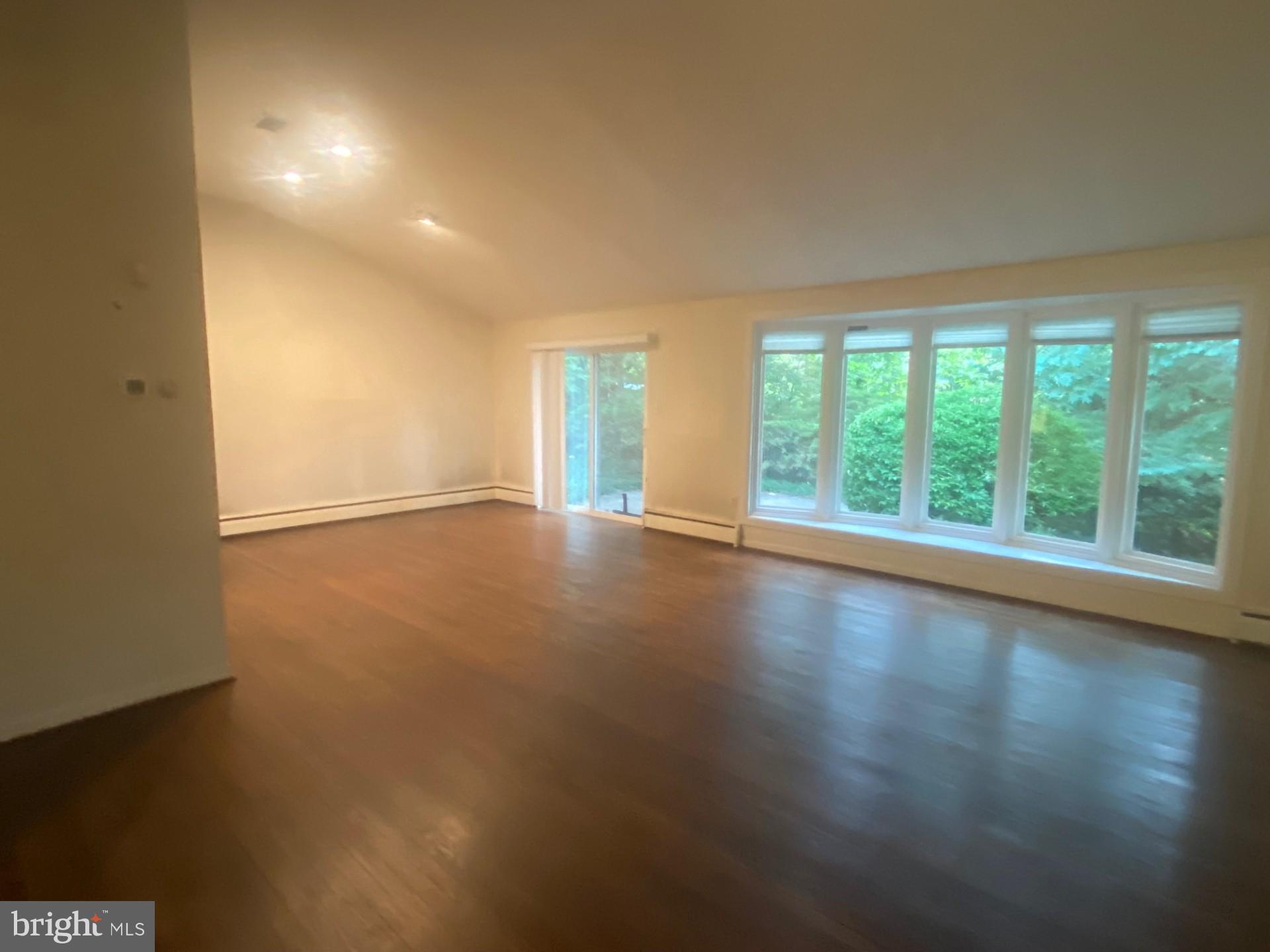 DUNLOP HILLS - Residential