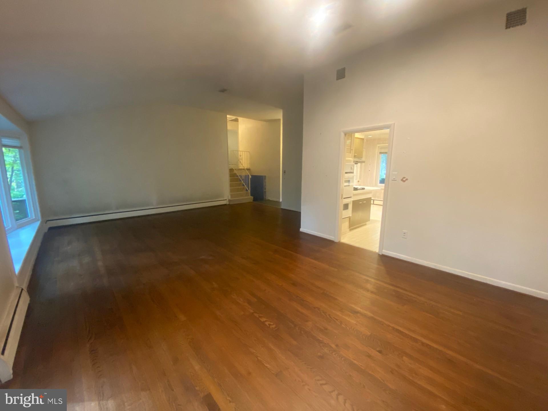 DUNLOP HILLS - Residential